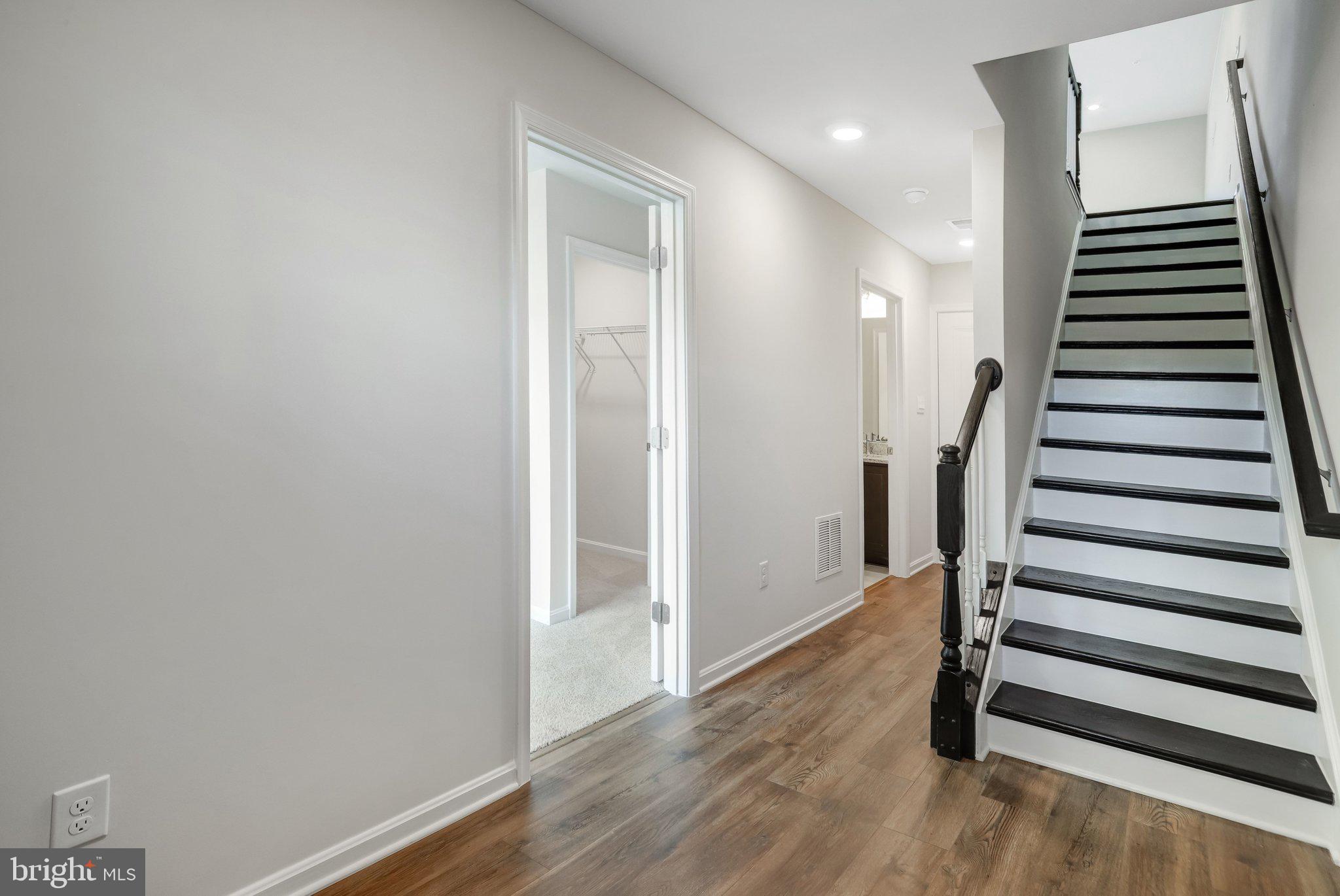 WESTVIEW SOUTH - Residential Lease