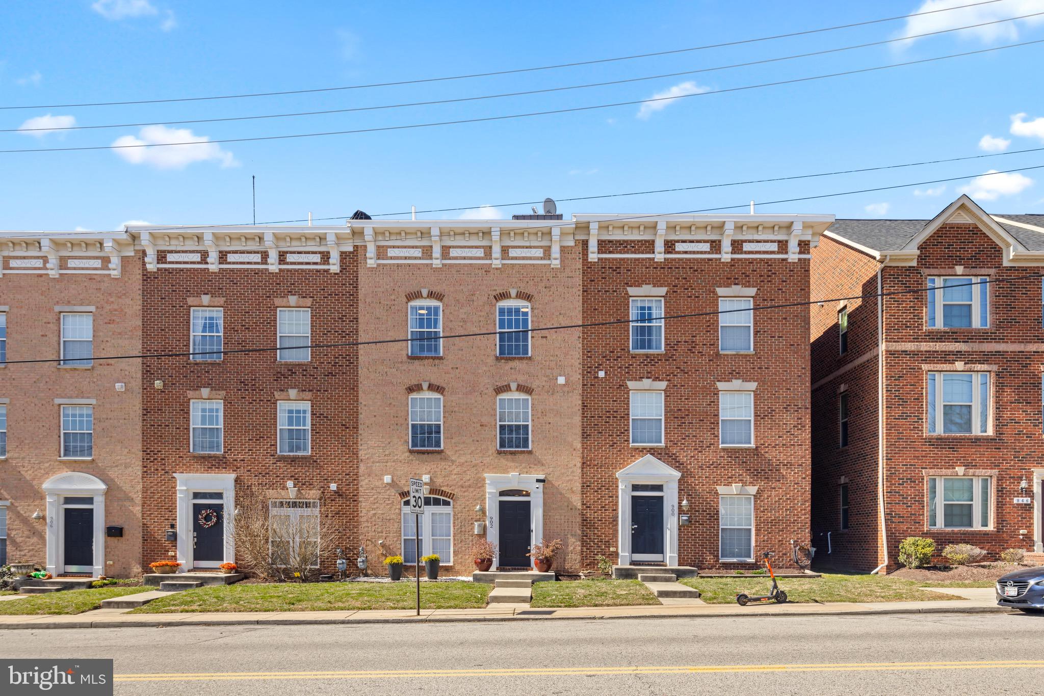 GREEKTOWN - Residential