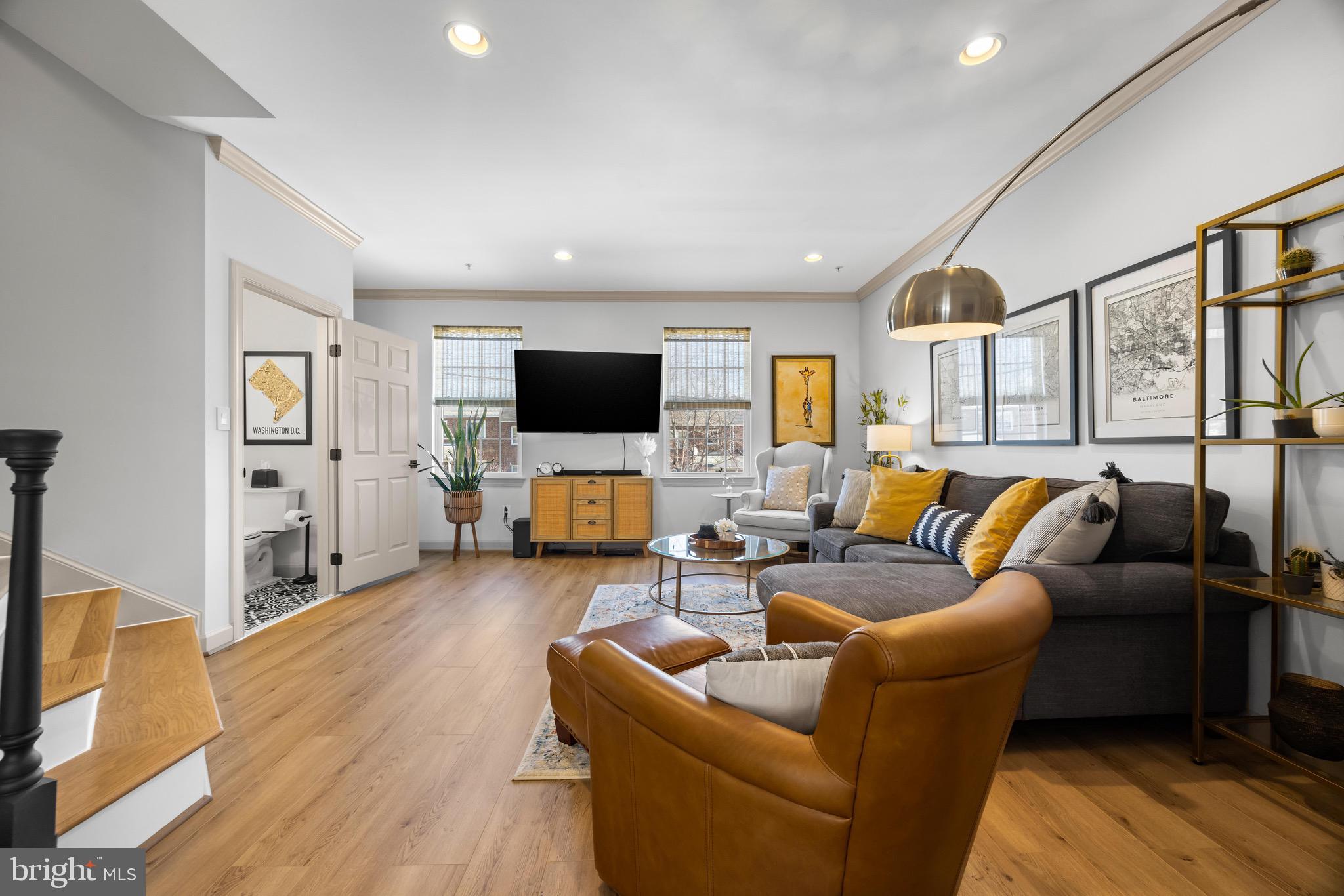 GREEKTOWN - Residential