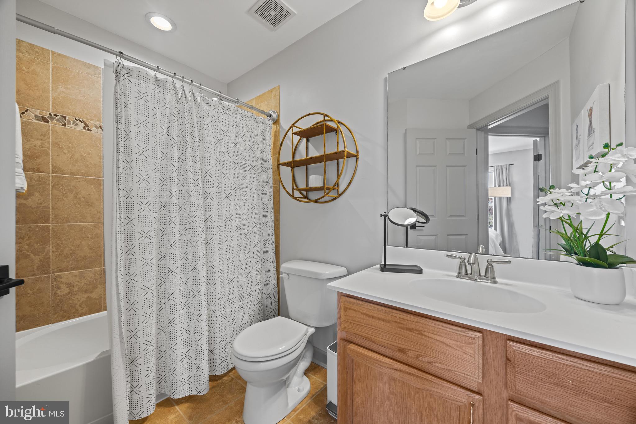 GREEKTOWN - Residential