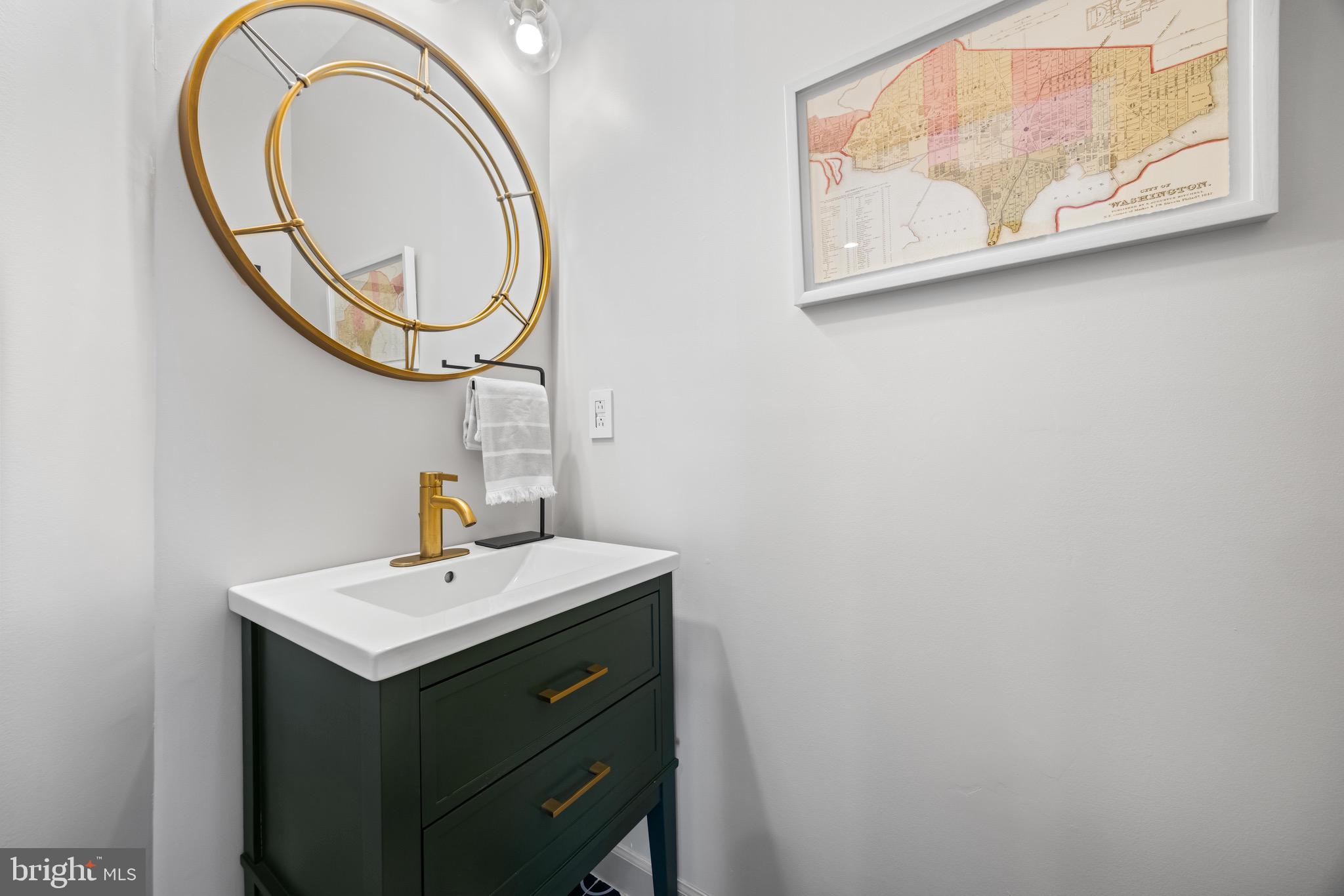 GREEKTOWN - Residential