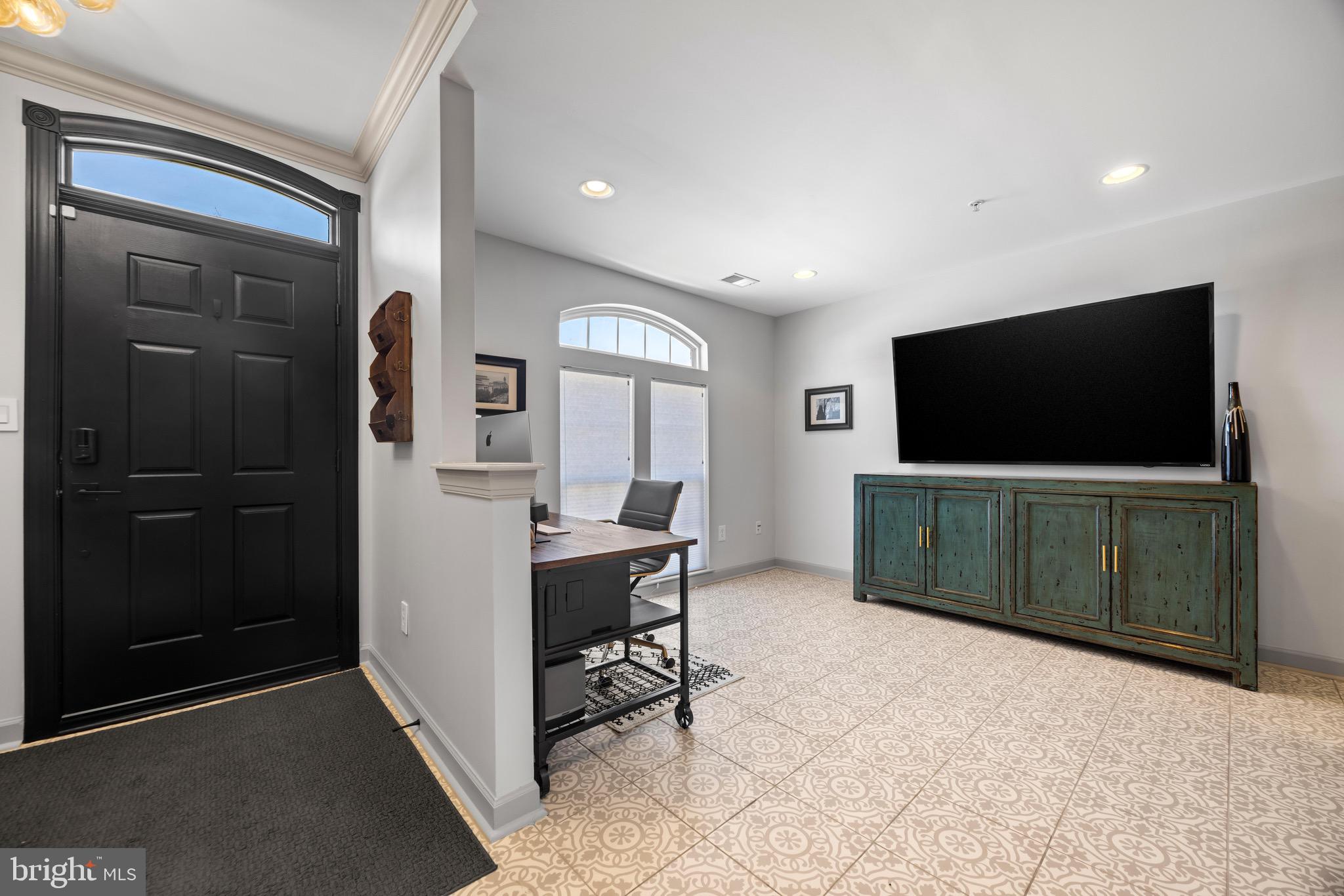 GREEKTOWN - Residential