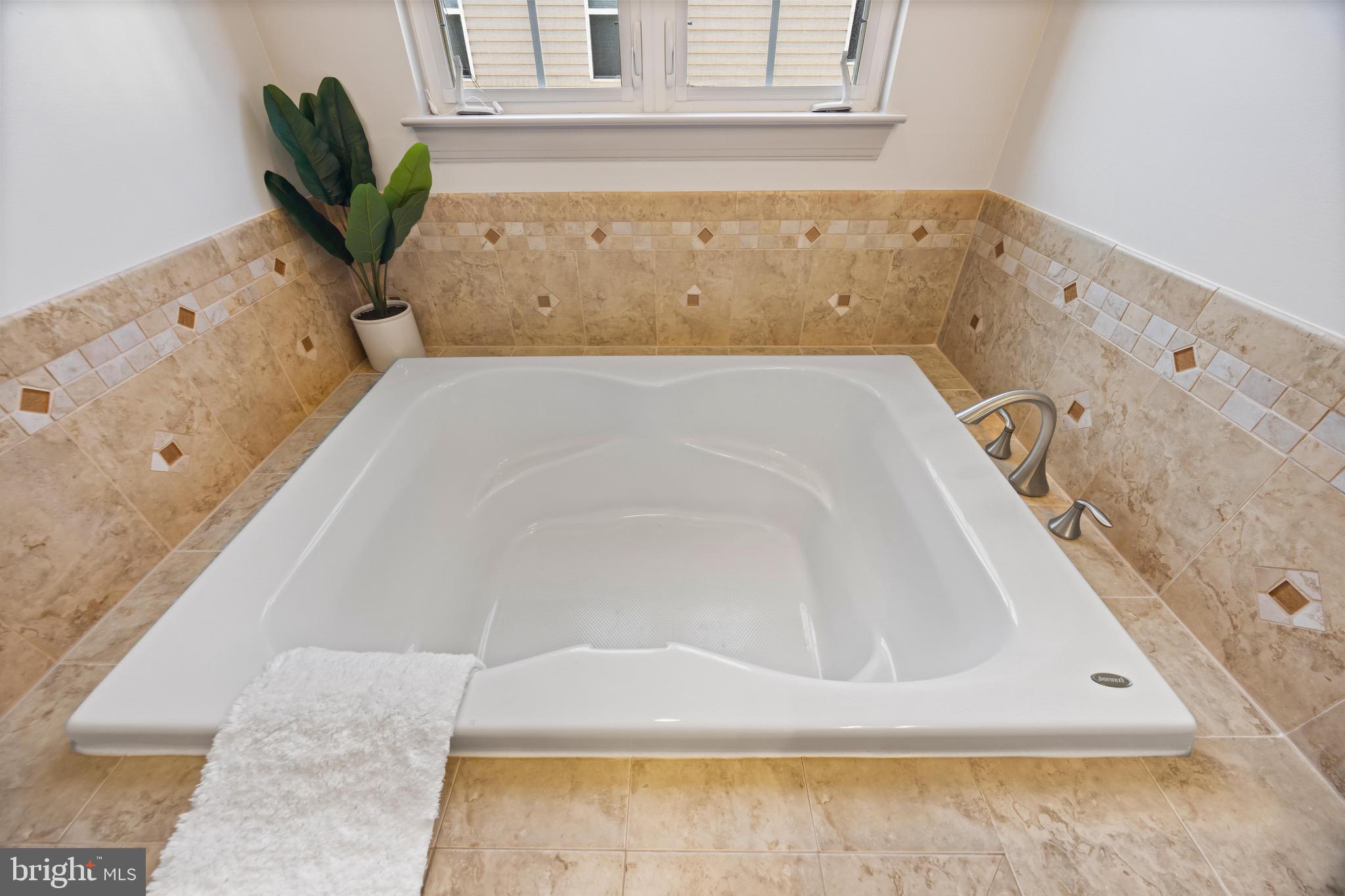 GREEKTOWN - Residential