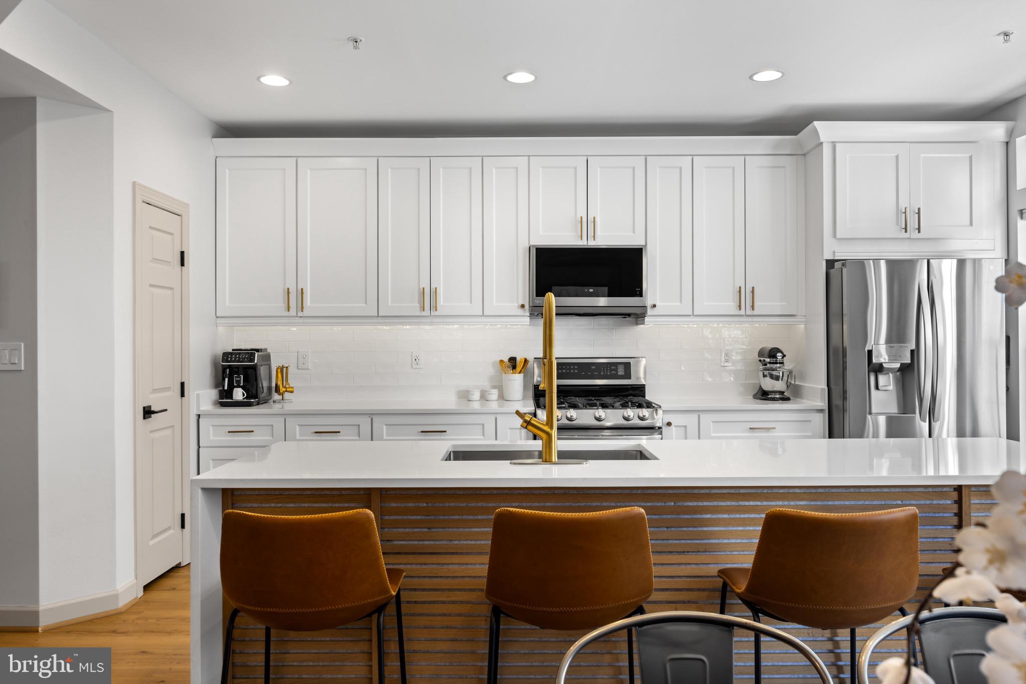 GREEKTOWN - Residential