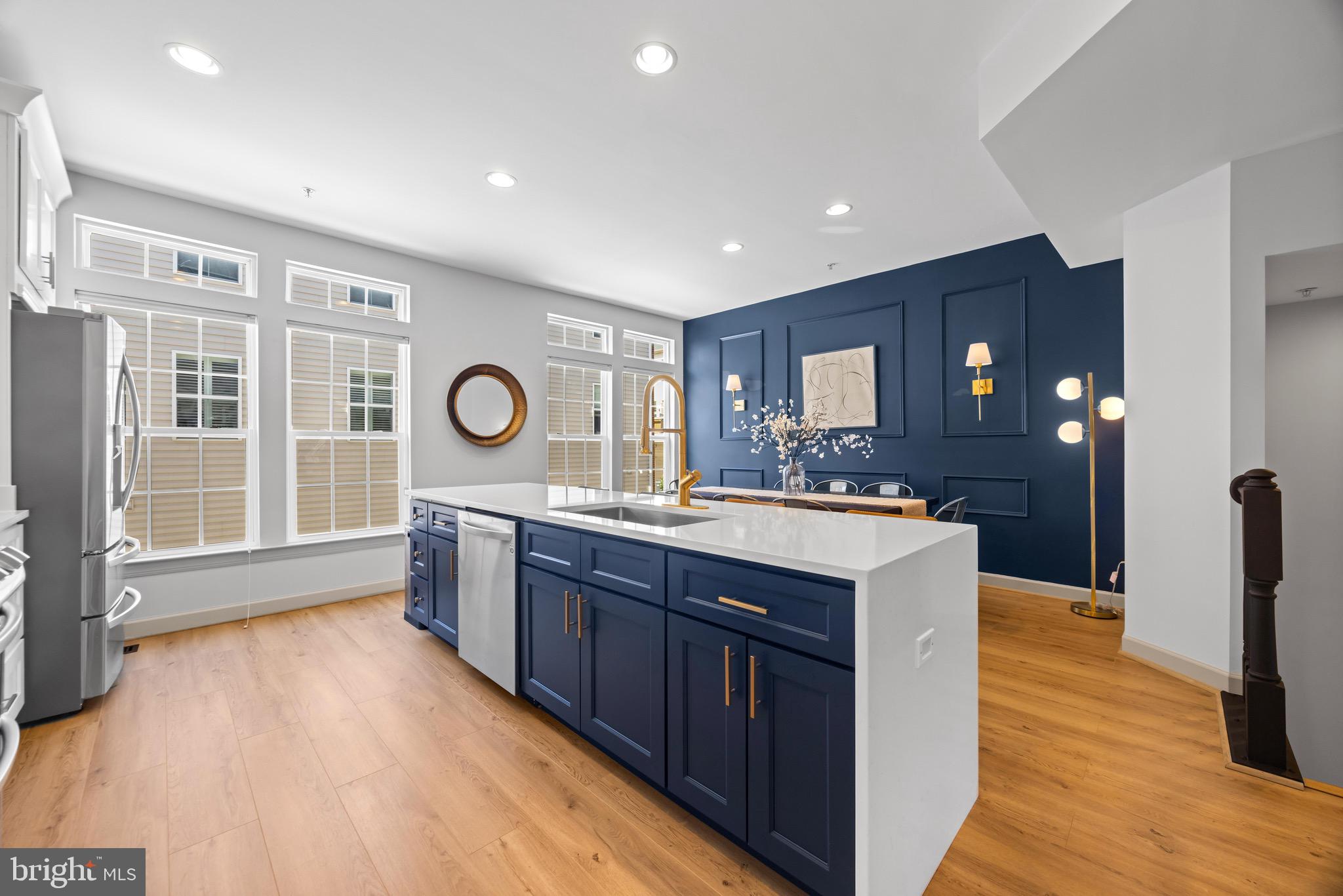 GREEKTOWN - Residential