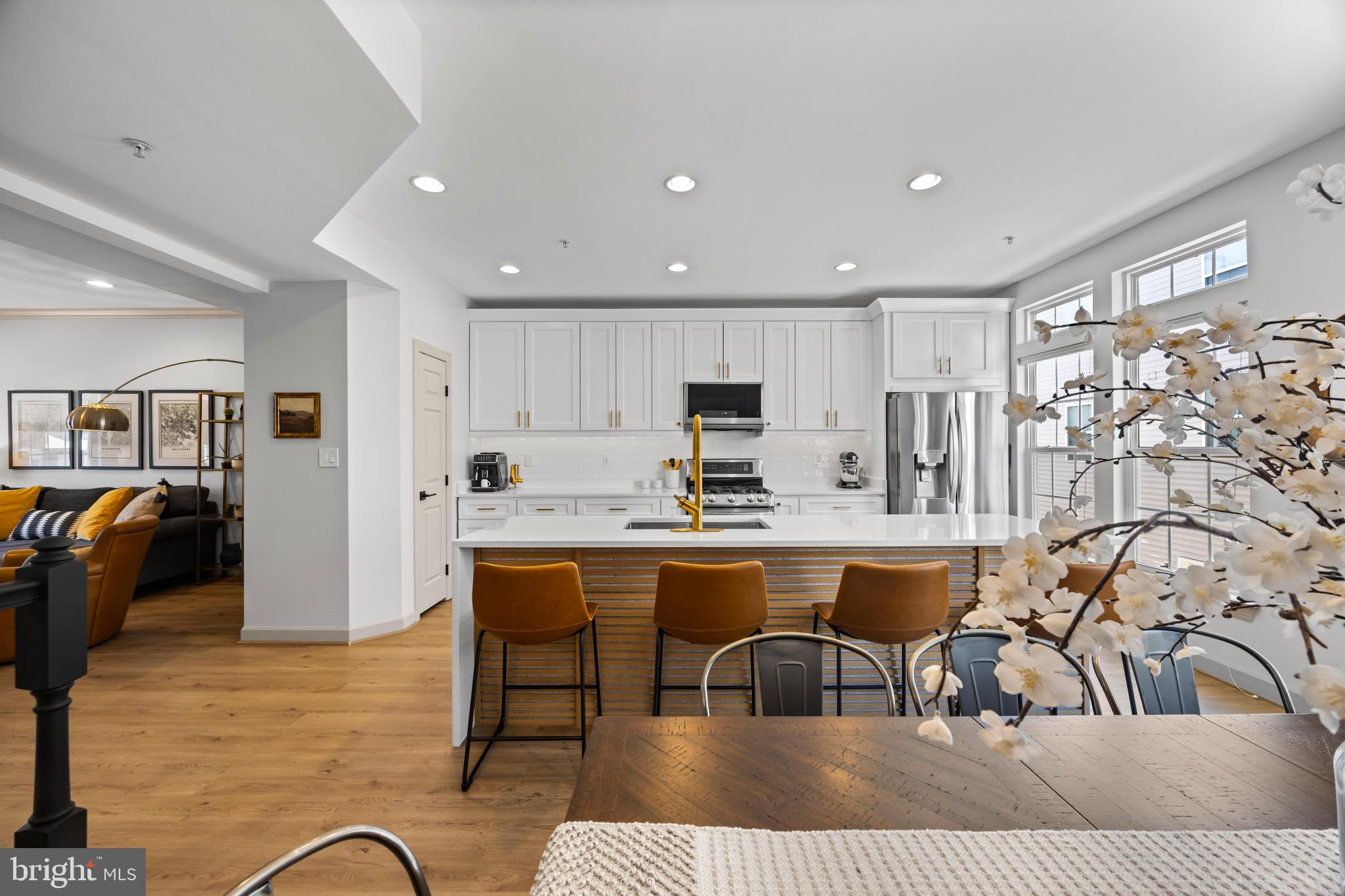 GREEKTOWN - Residential