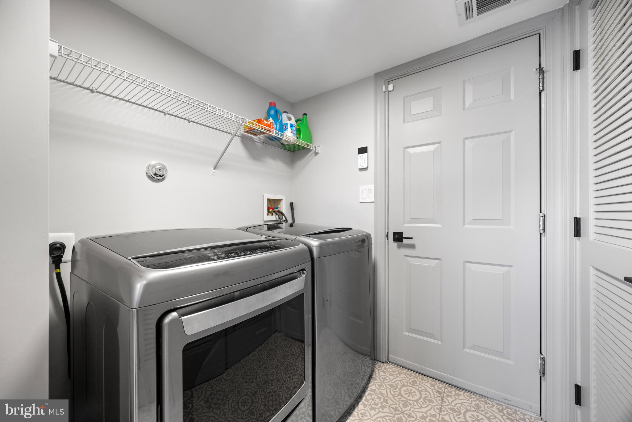 GREEKTOWN - Residential