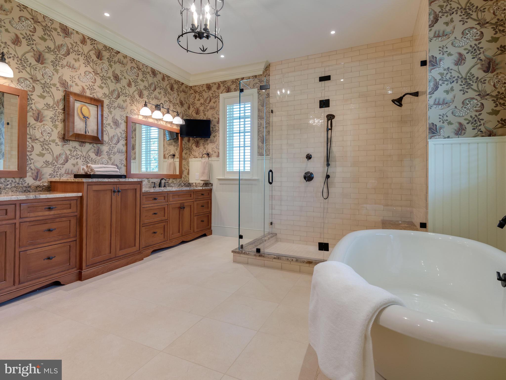 SPRING MEADOW FARM - Residential