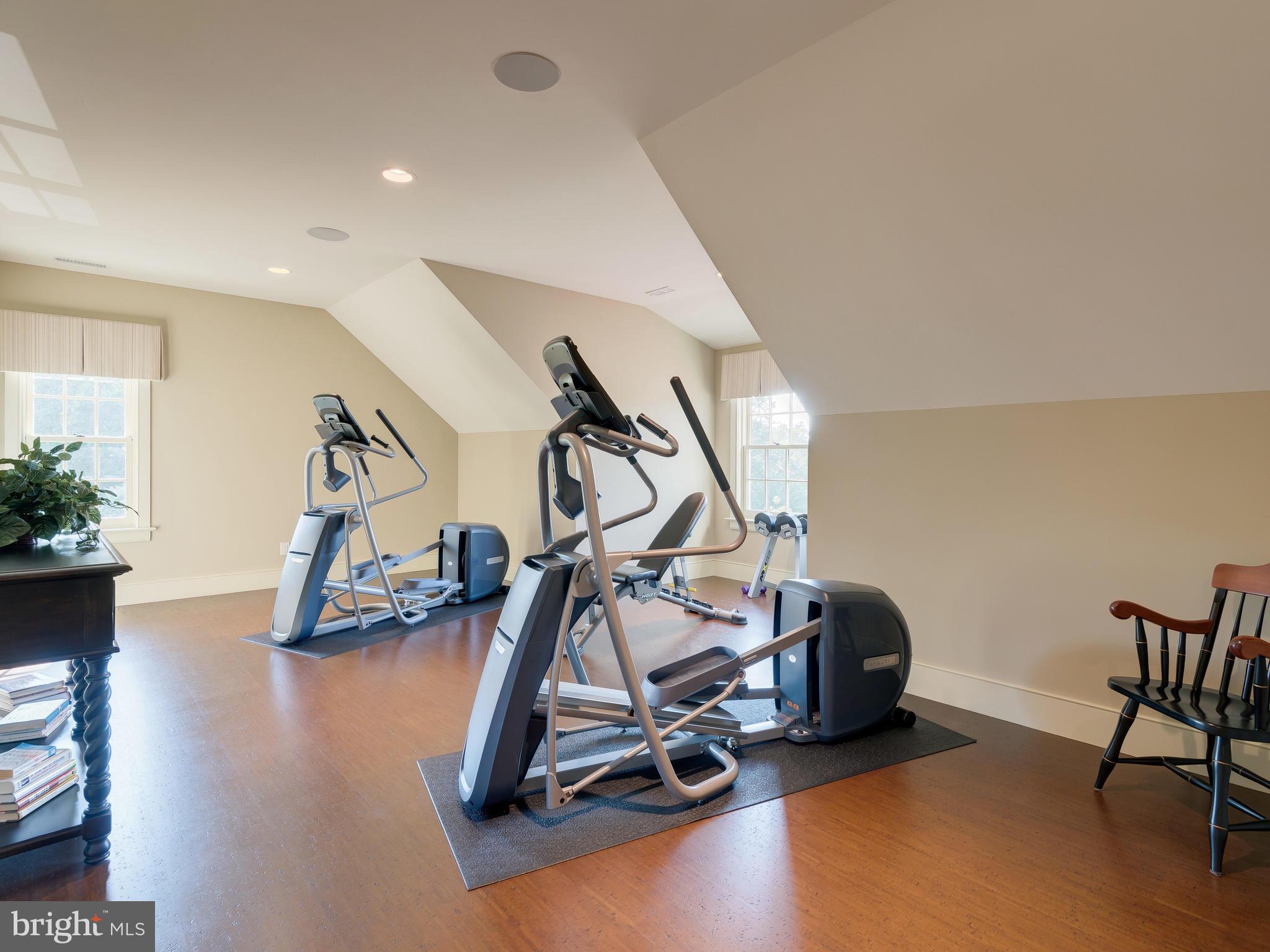 SPRING MEADOW FARM - Residential