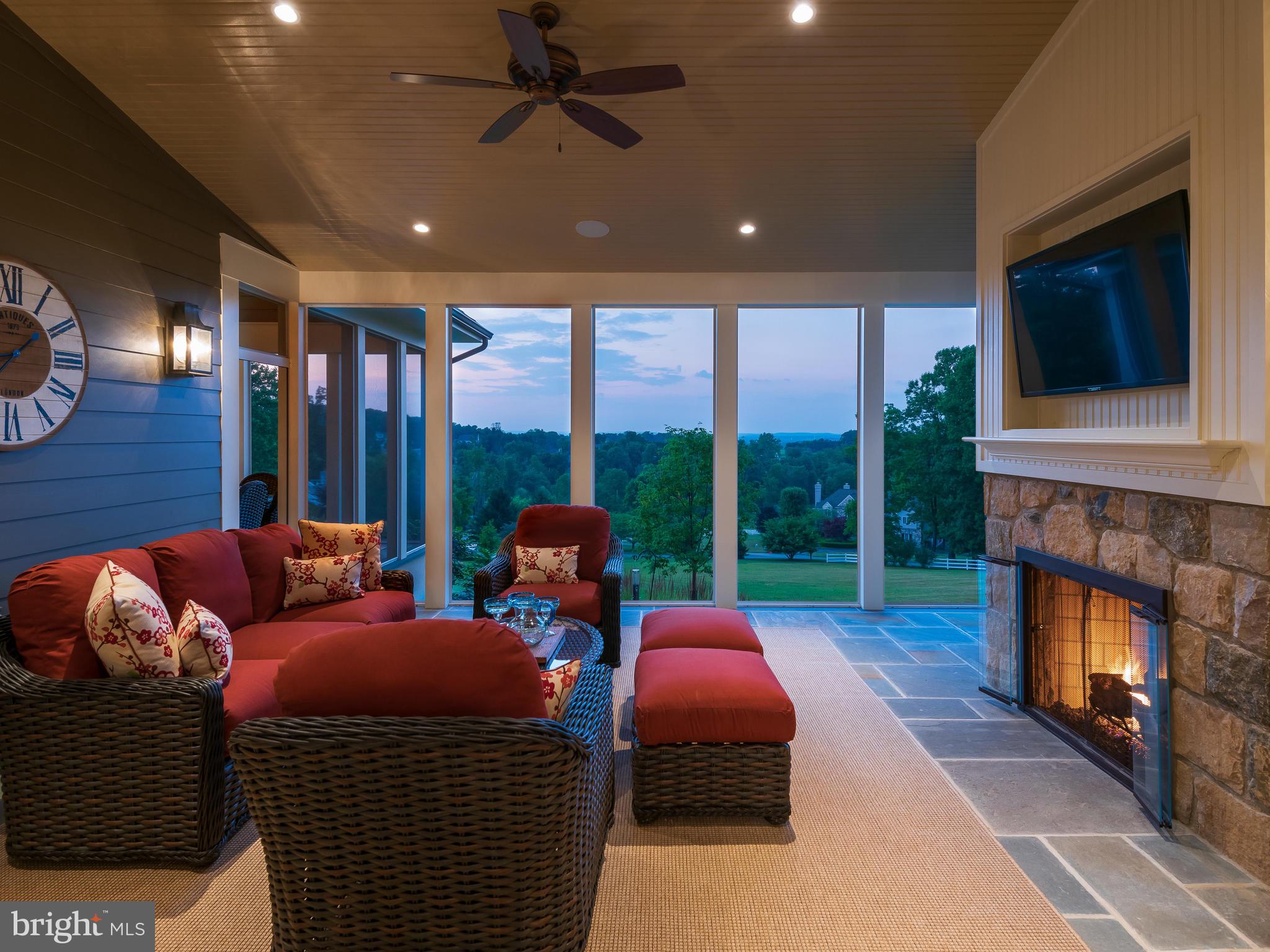 SPRING MEADOW FARM - Residential