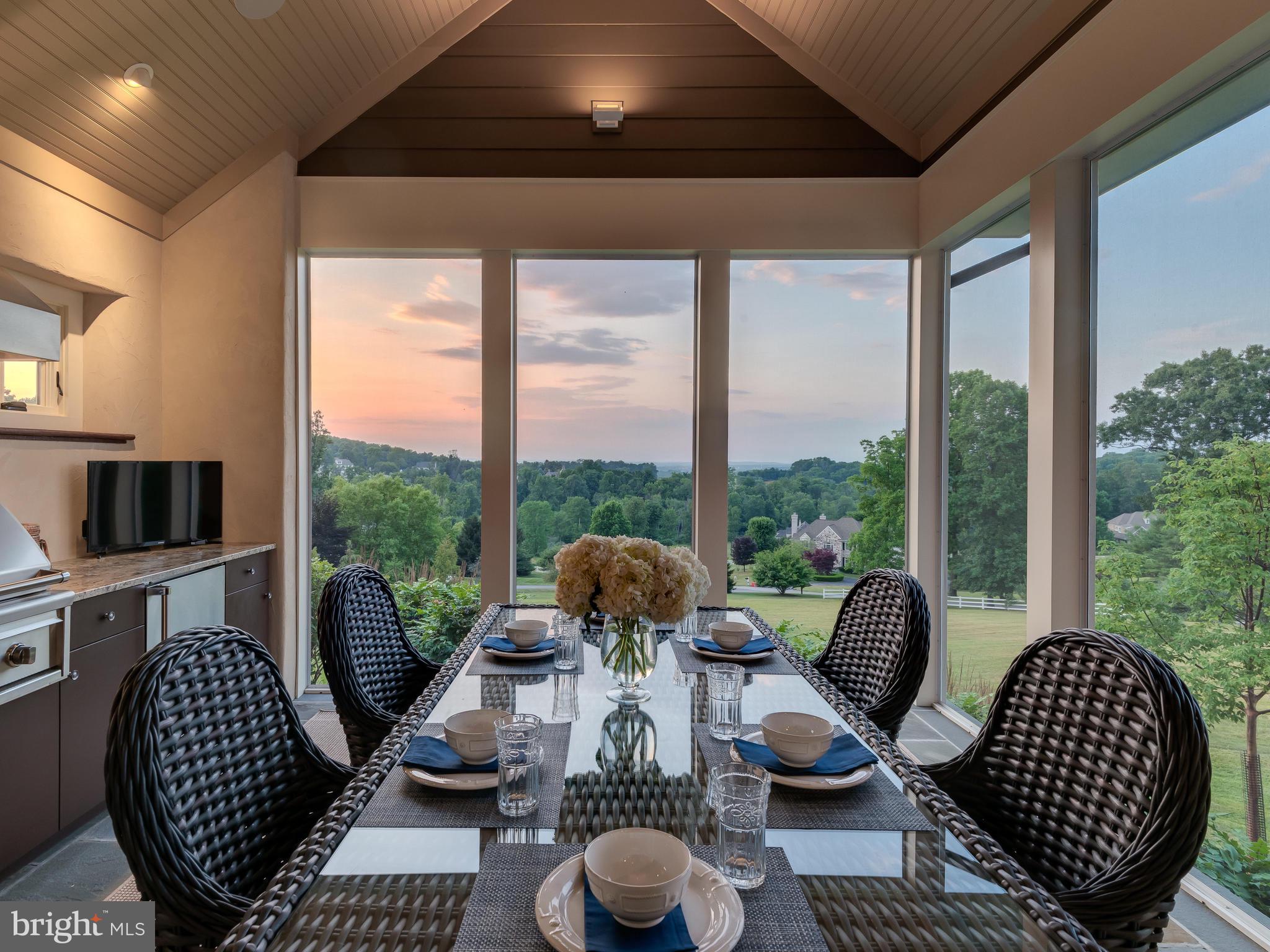 SPRING MEADOW FARM - Residential