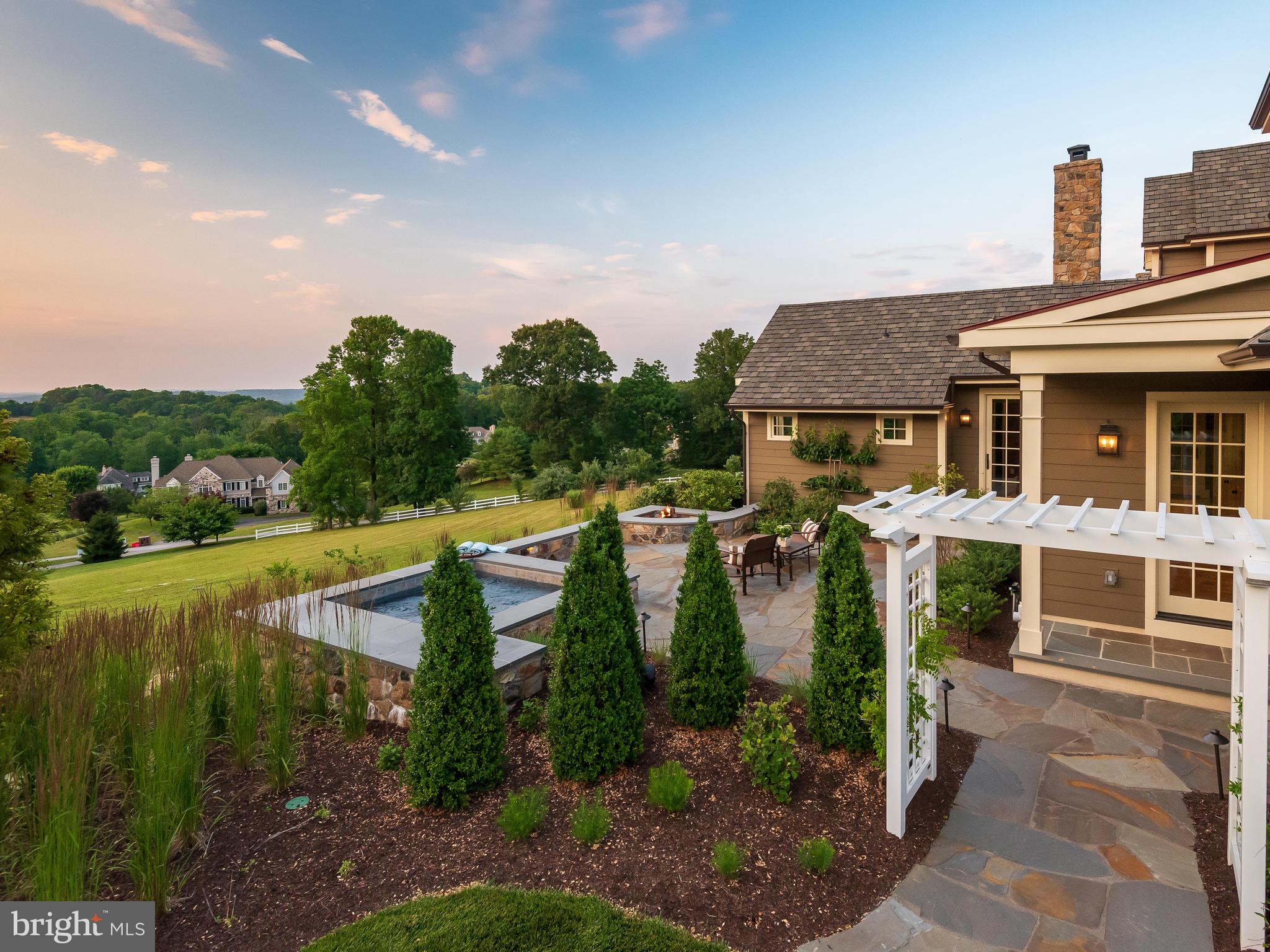 SPRING MEADOW FARM - Residential