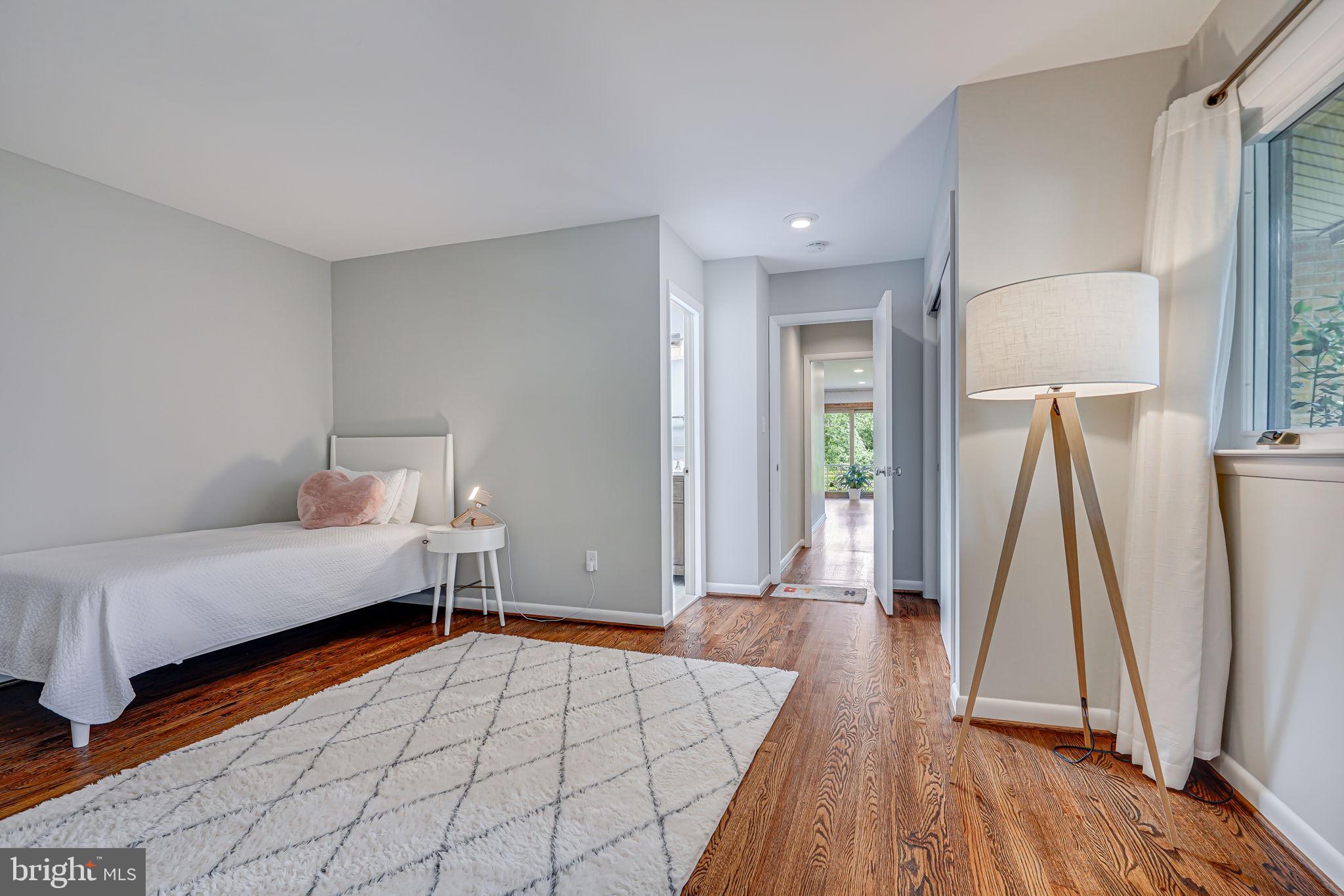 DUNLOP HILLS - Residential