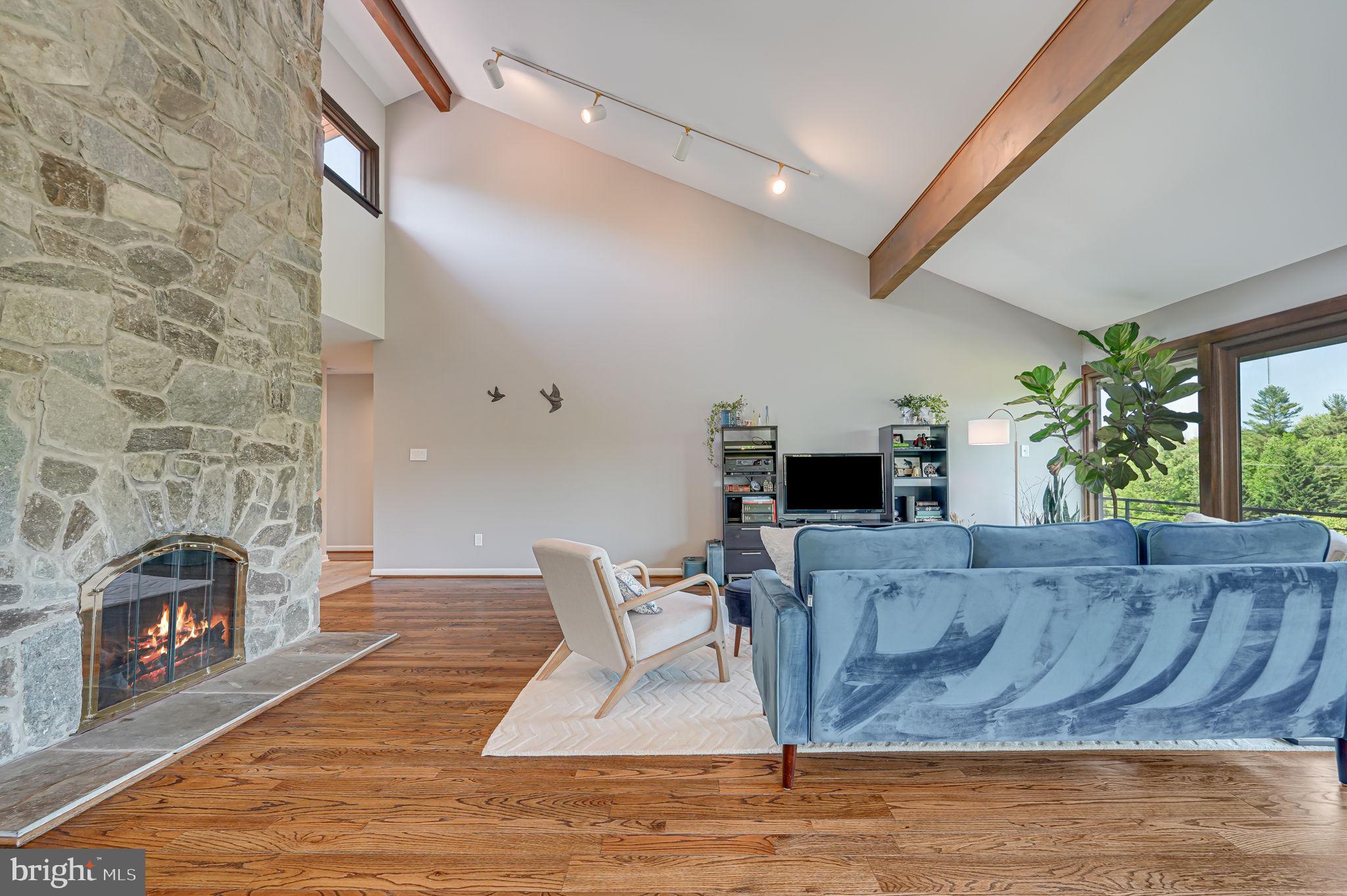 DUNLOP HILLS - Residential