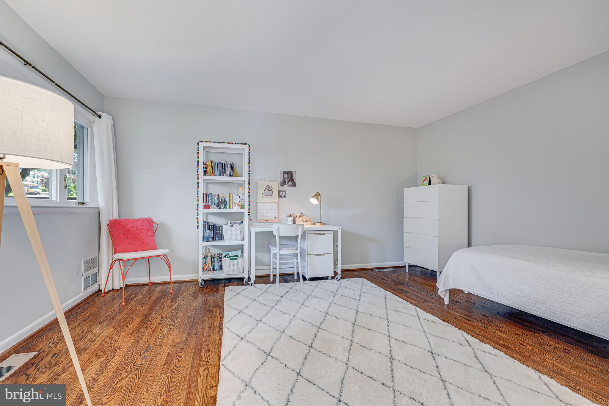 DUNLOP HILLS - Residential