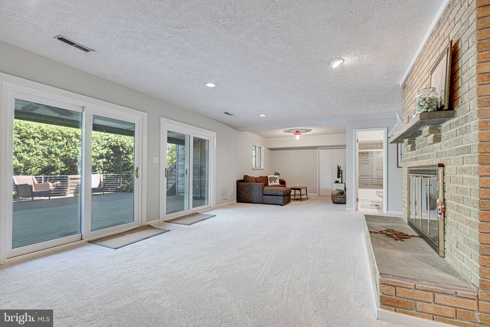 DUNLOP HILLS - Residential