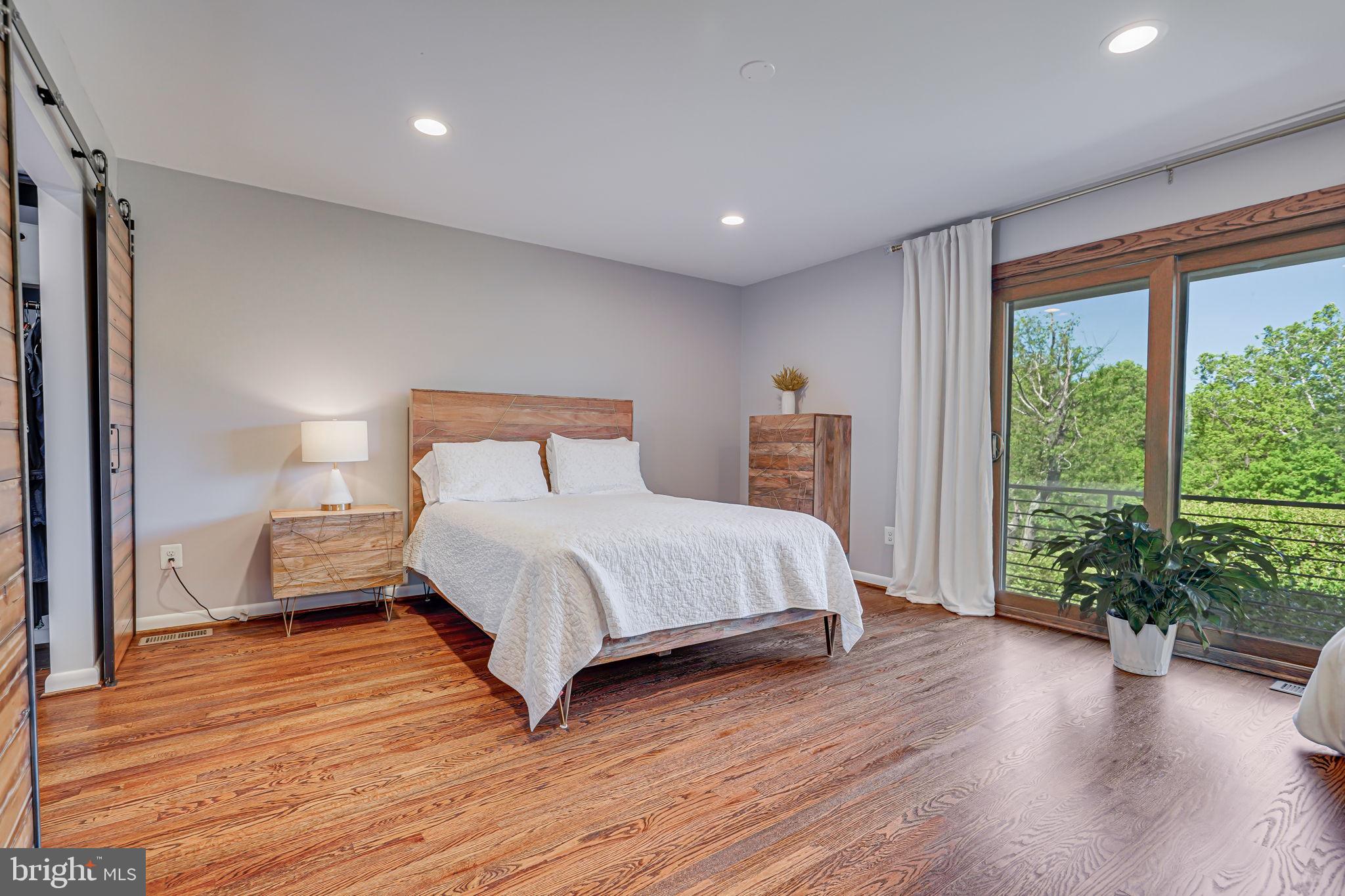 DUNLOP HILLS - Residential