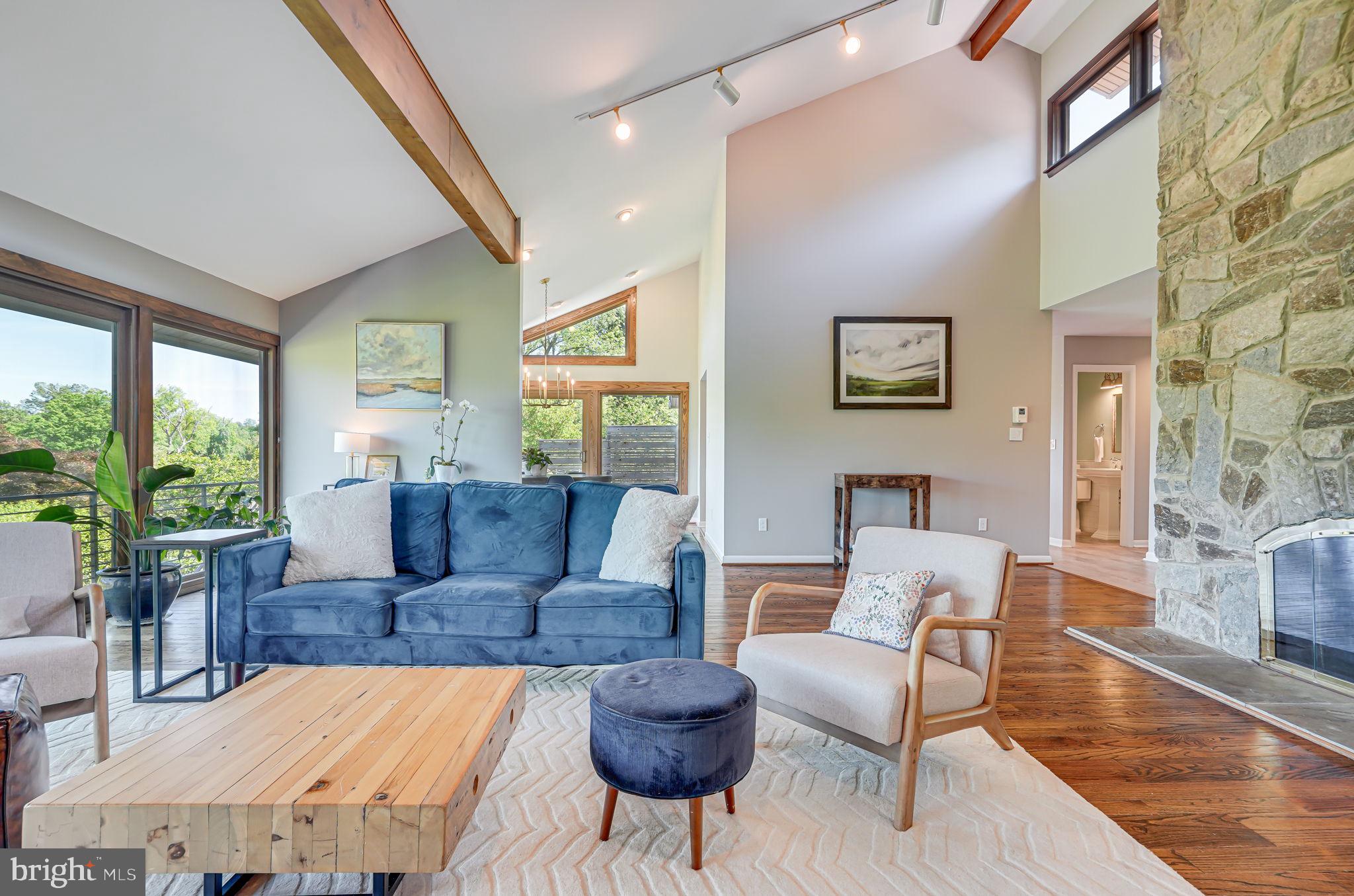 DUNLOP HILLS - Residential