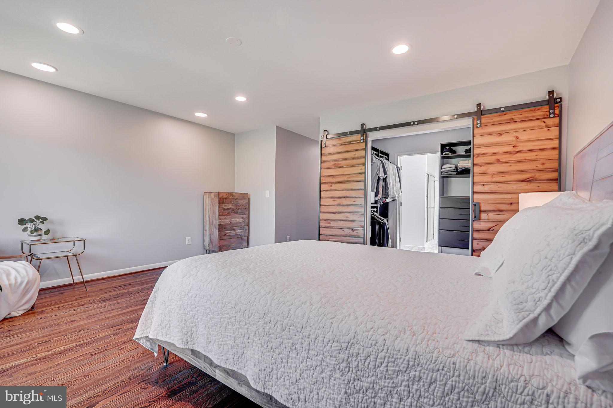 DUNLOP HILLS - Residential