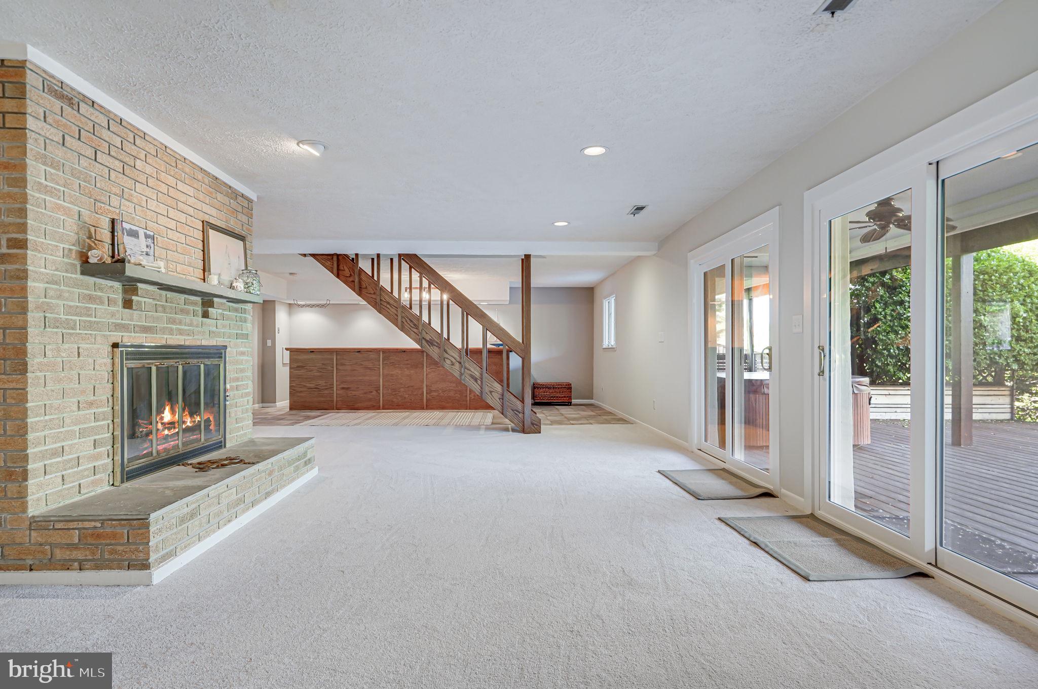 DUNLOP HILLS - Residential