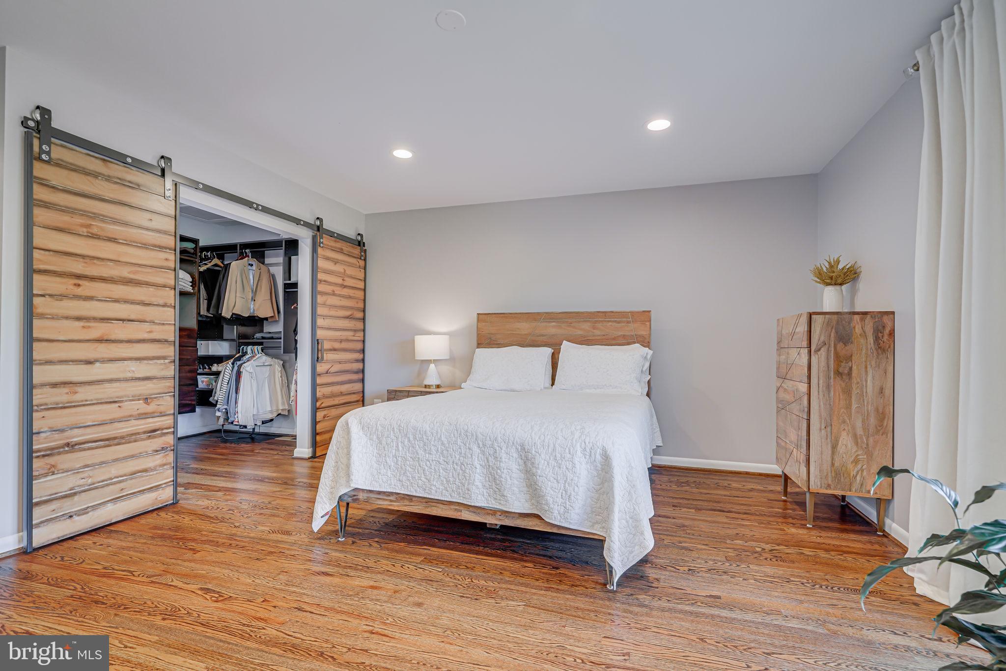 DUNLOP HILLS - Residential