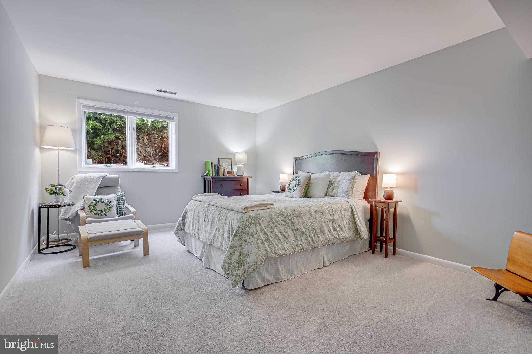 DUNLOP HILLS - Residential