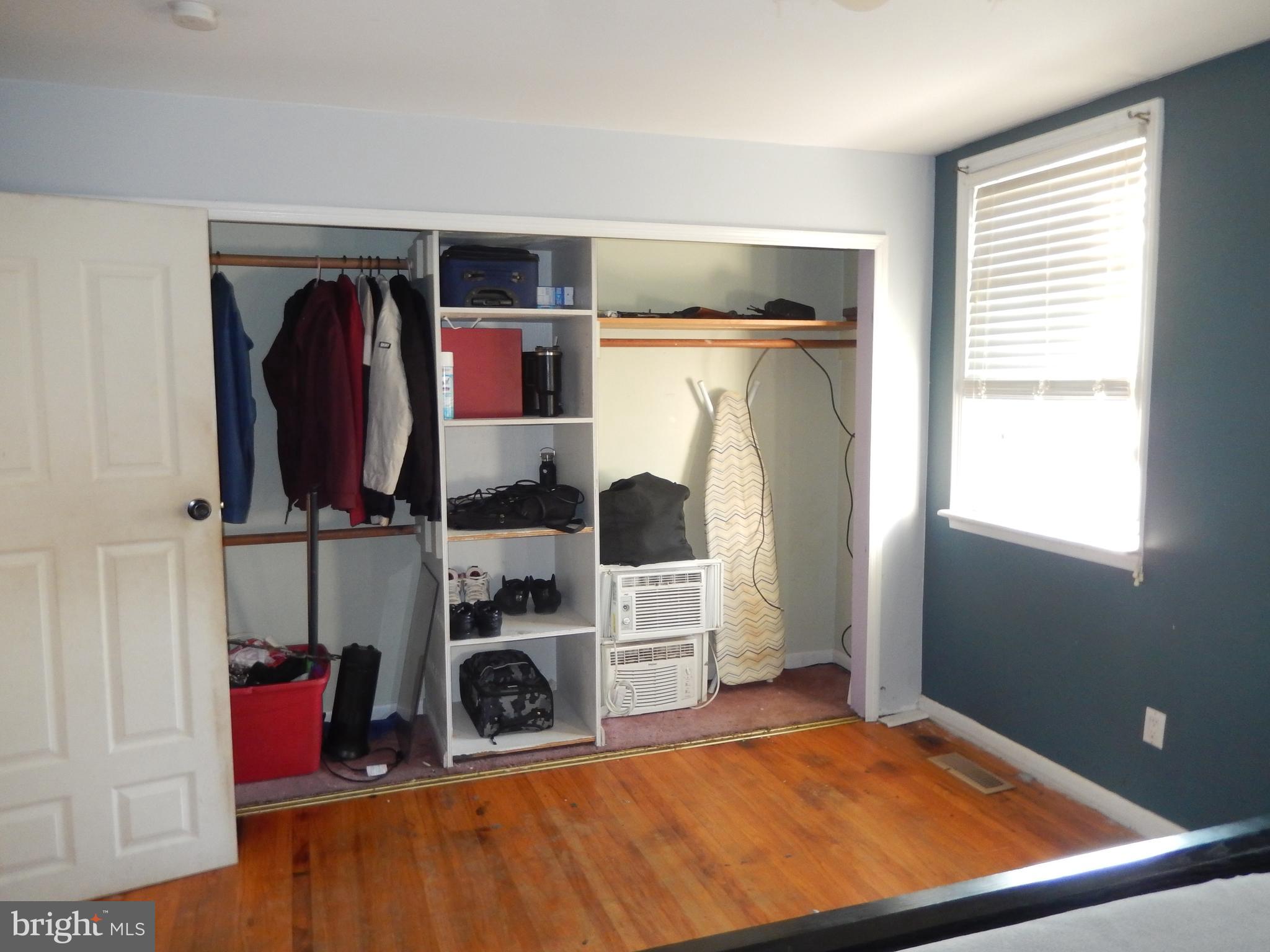 ASHTON-WOODENBRIDGE - Residential