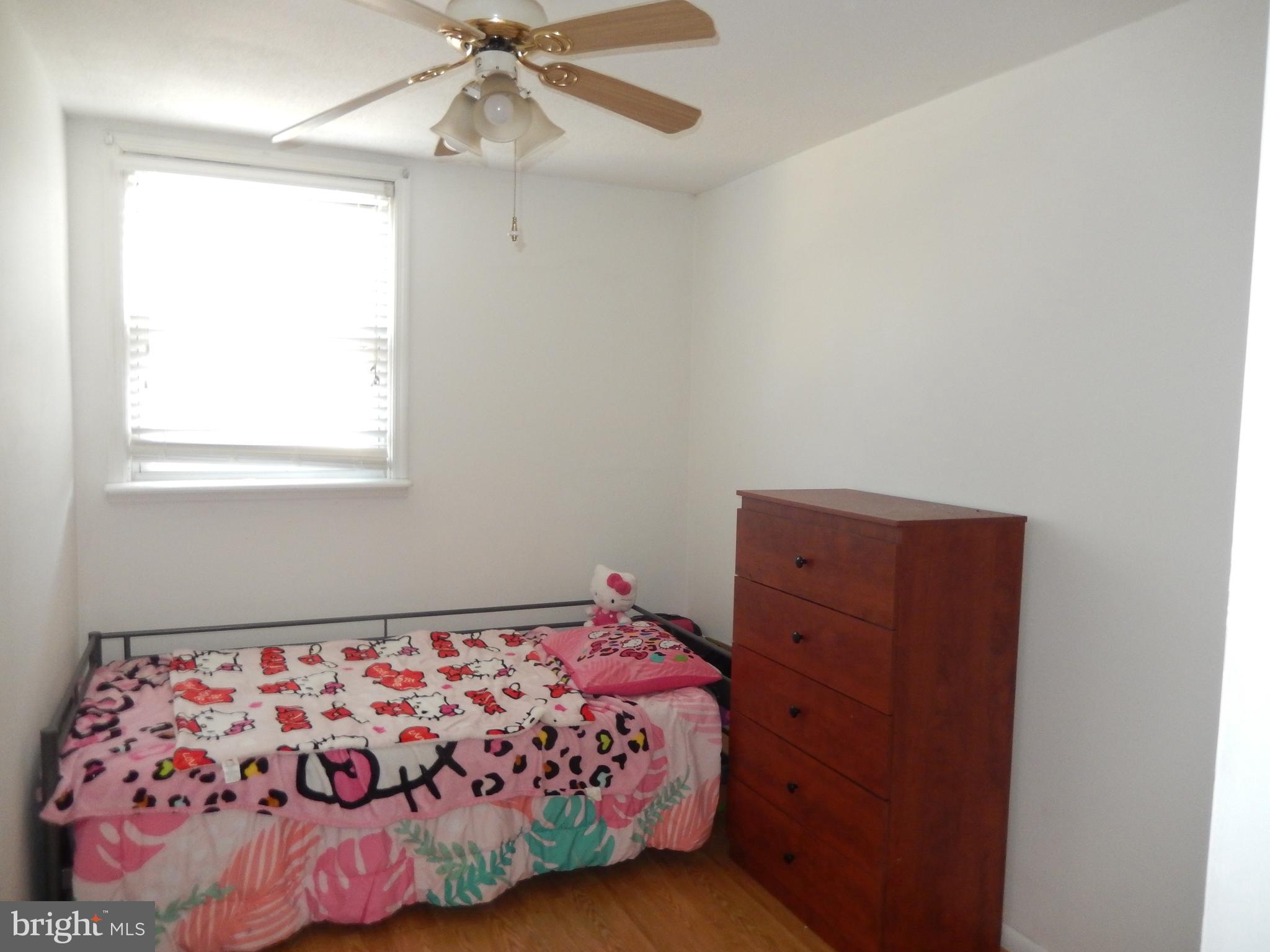 ASHTON-WOODENBRIDGE - Residential