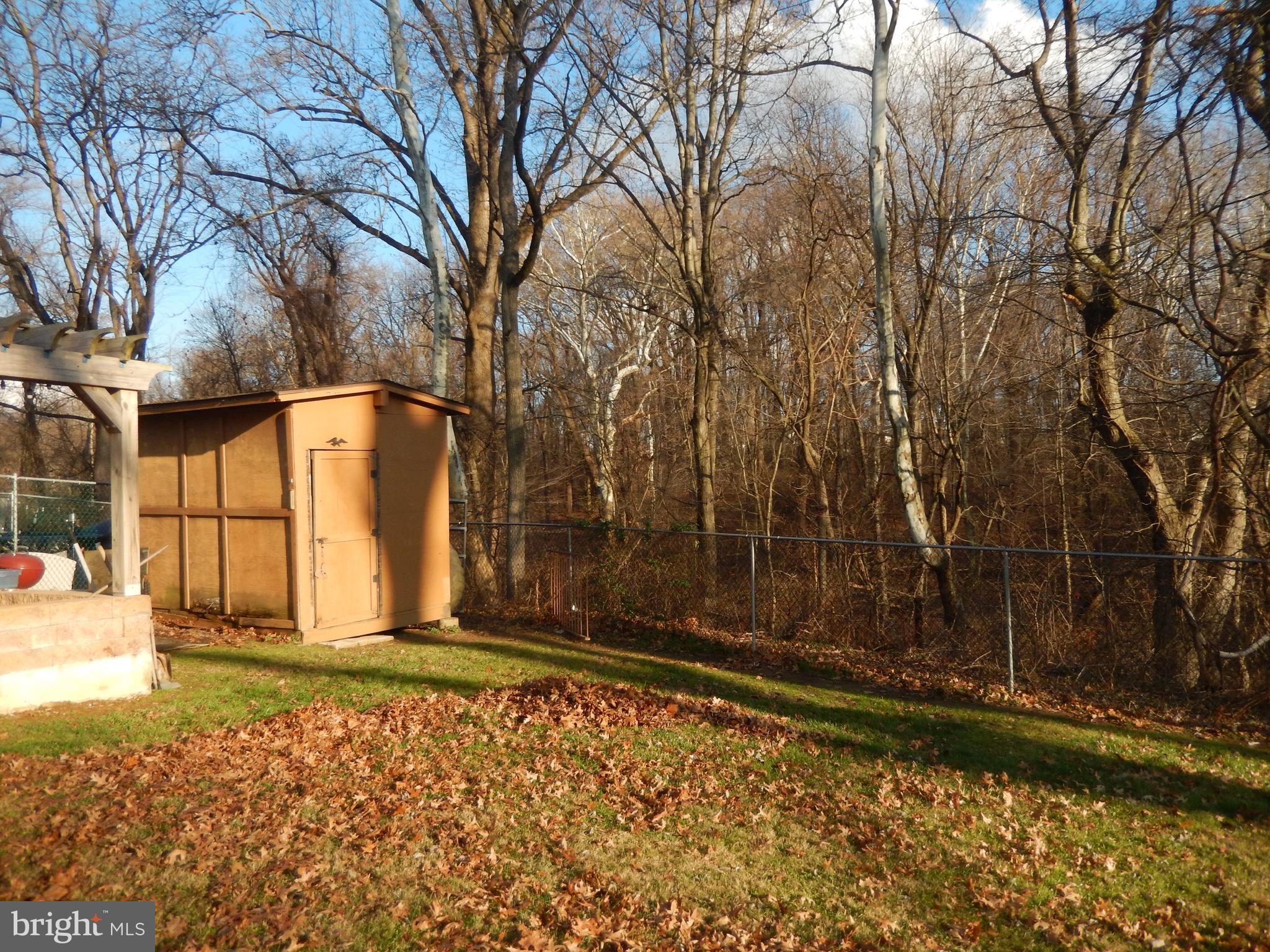 ASHTON-WOODENBRIDGE - Residential