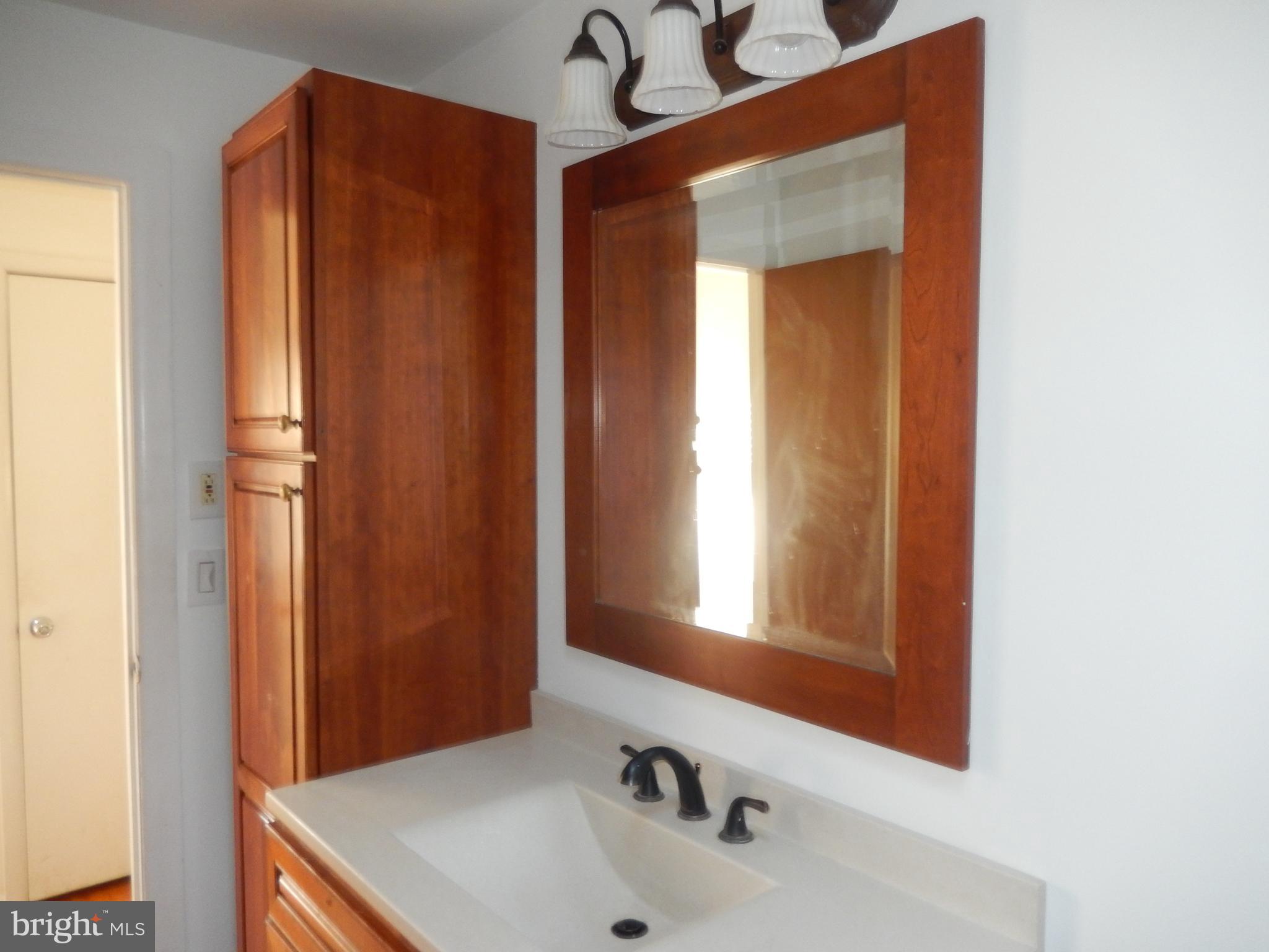 ASHTON-WOODENBRIDGE - Residential