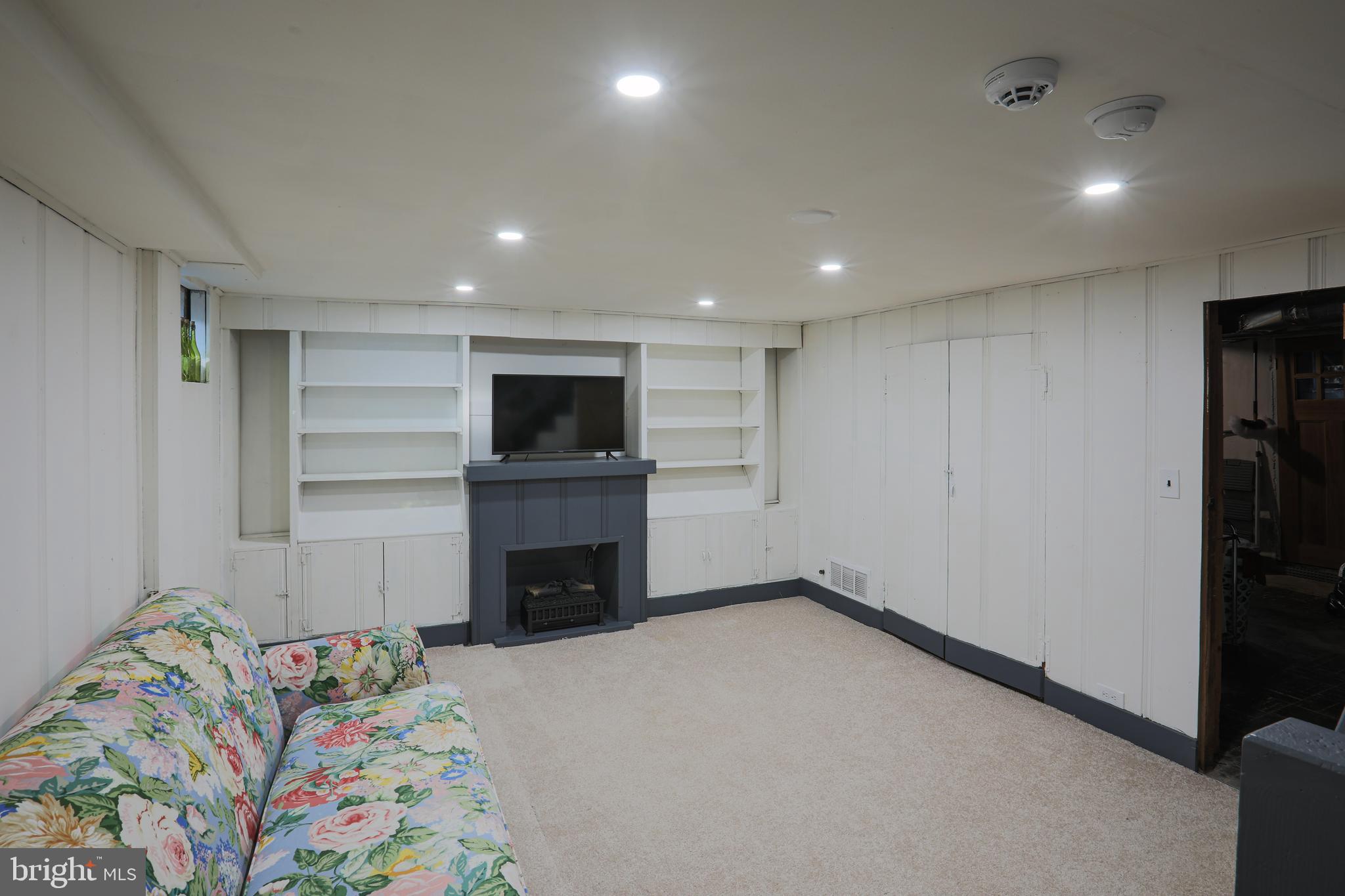 RIDGELY HEIGHTS - Residential