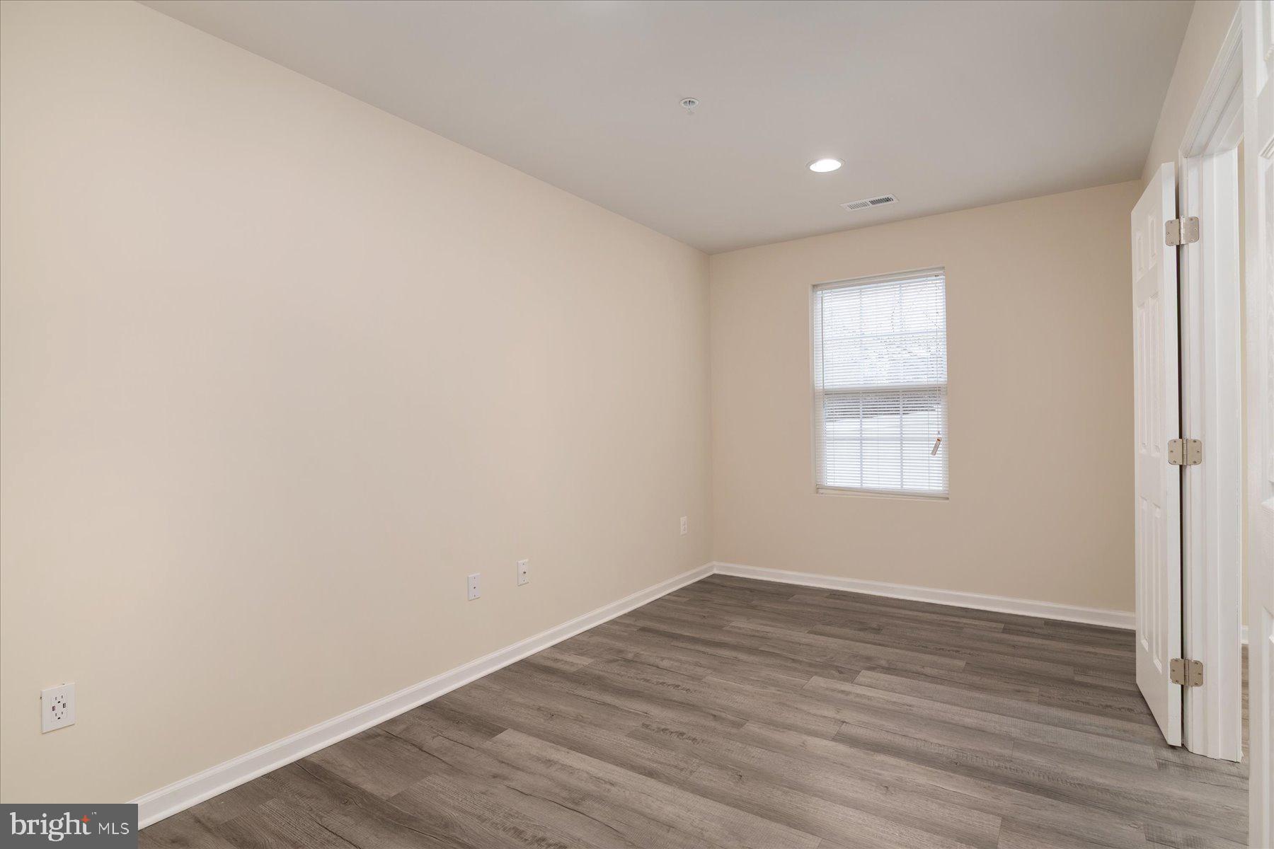 TANYARD SPRINGS - Residential