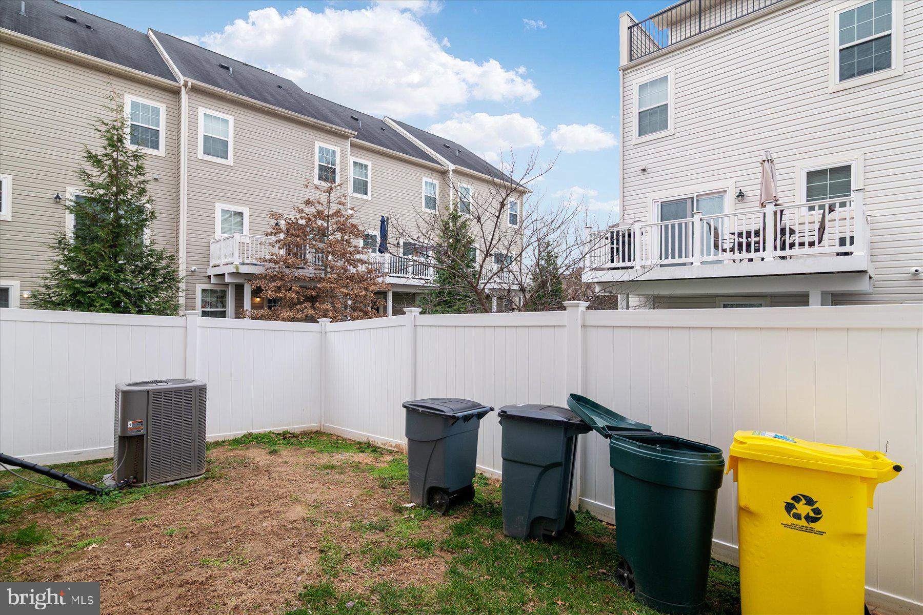 TANYARD SPRINGS - Residential