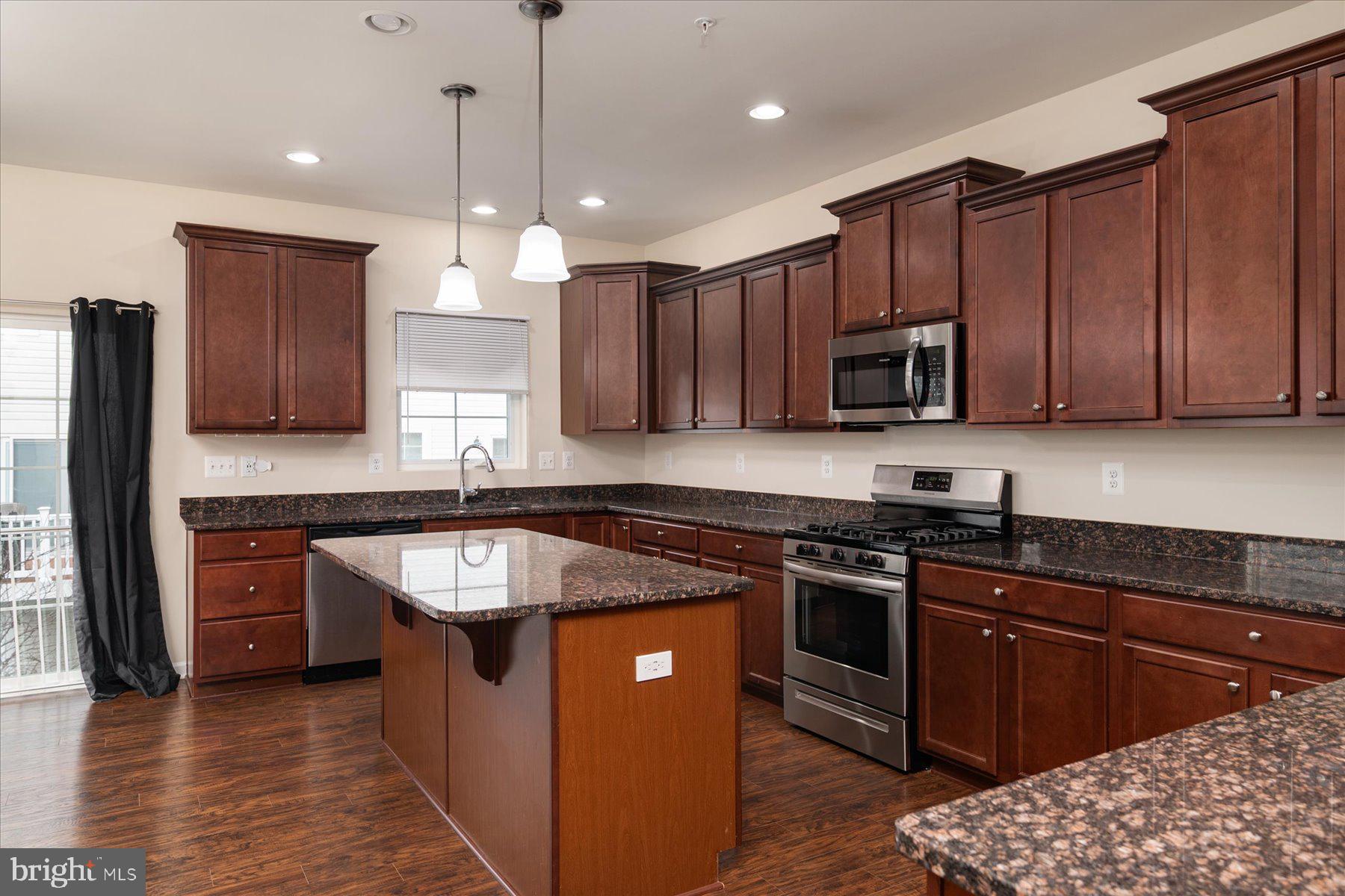 TANYARD SPRINGS - Residential