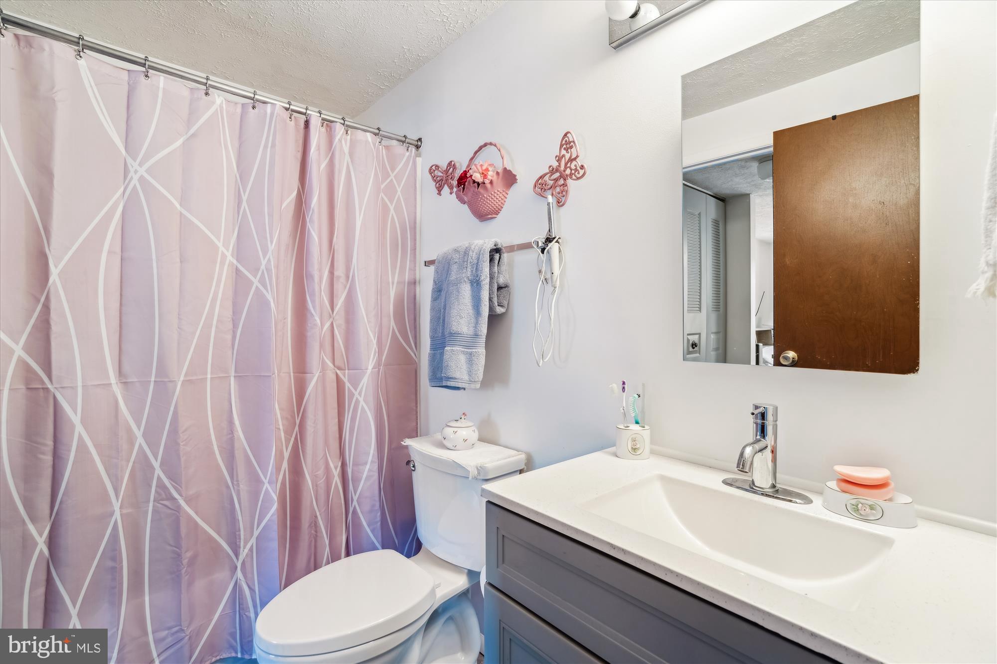 OAK SPRINGS - Residential