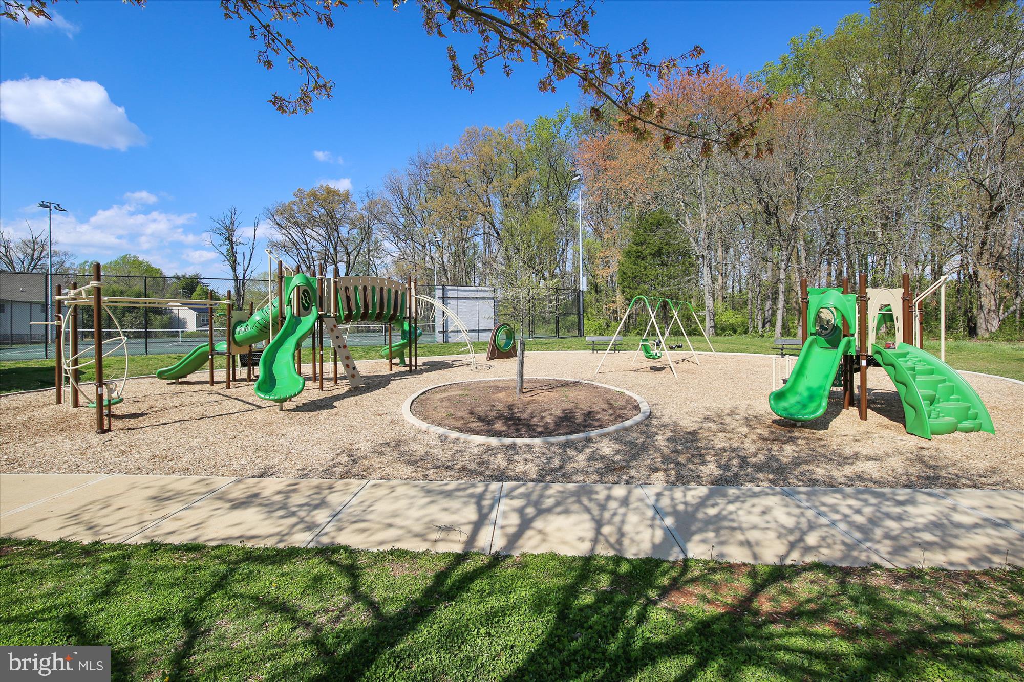 OAK SPRINGS - Residential