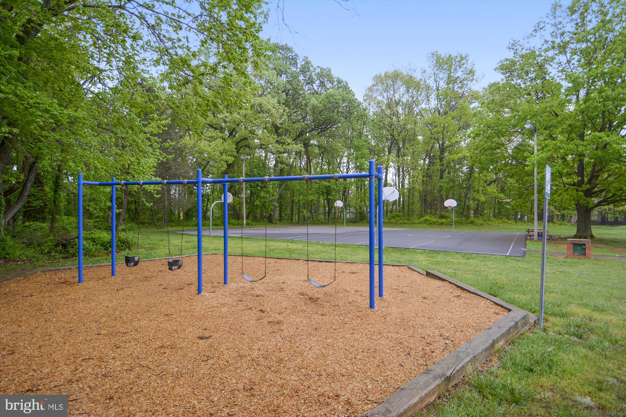 OAK SPRINGS - Residential