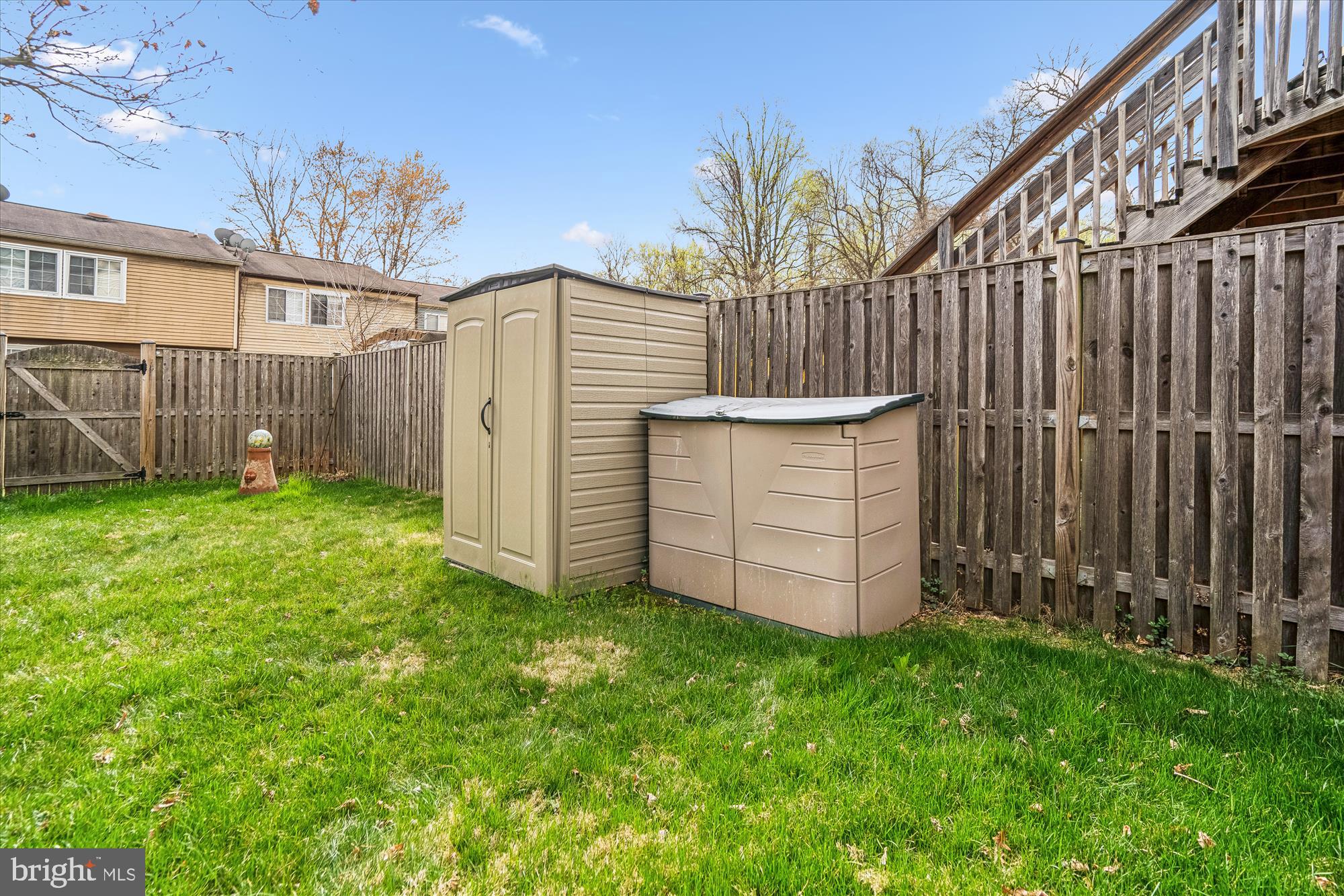 OAK SPRINGS - Residential