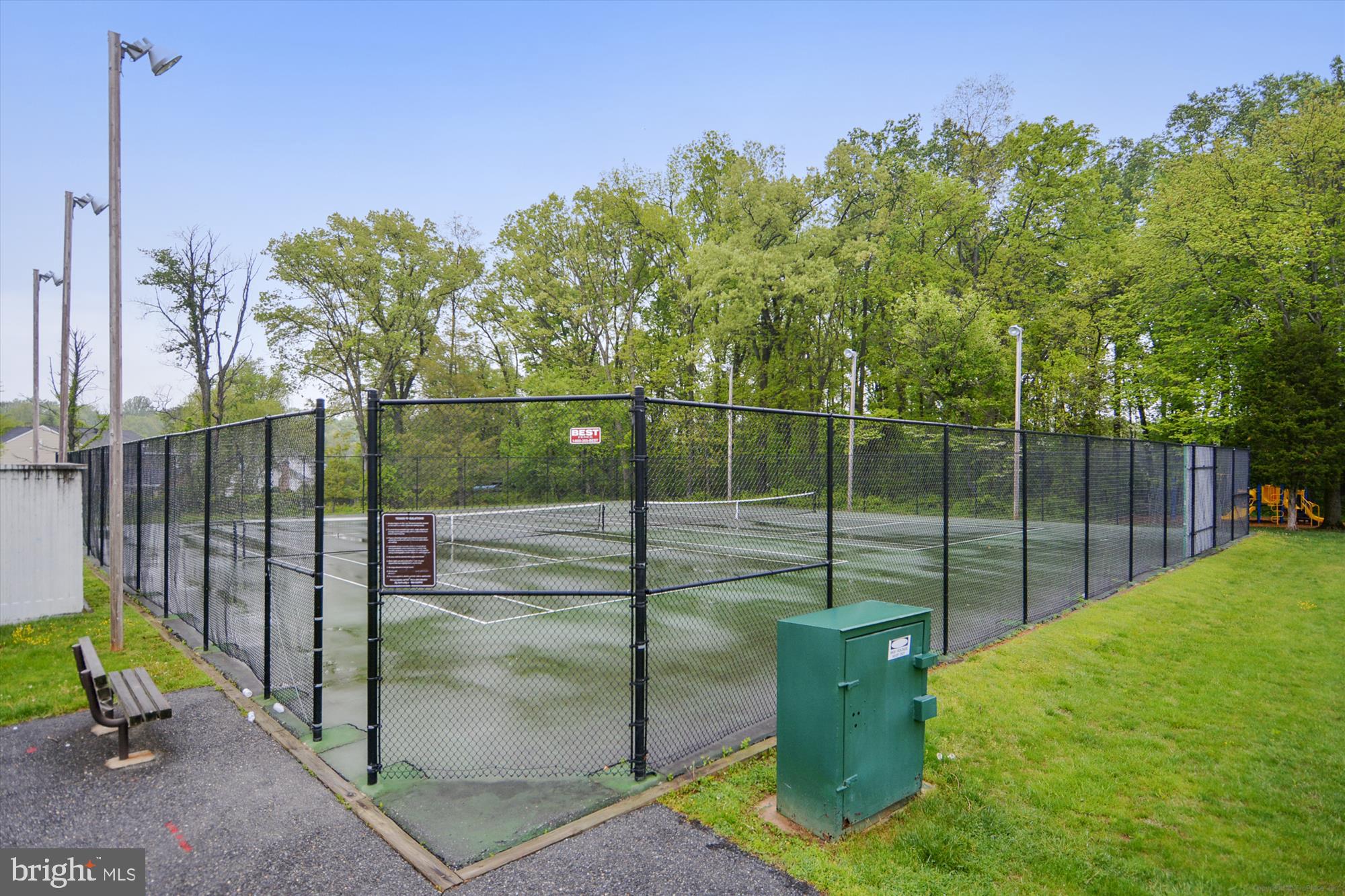 OAK SPRINGS - Residential