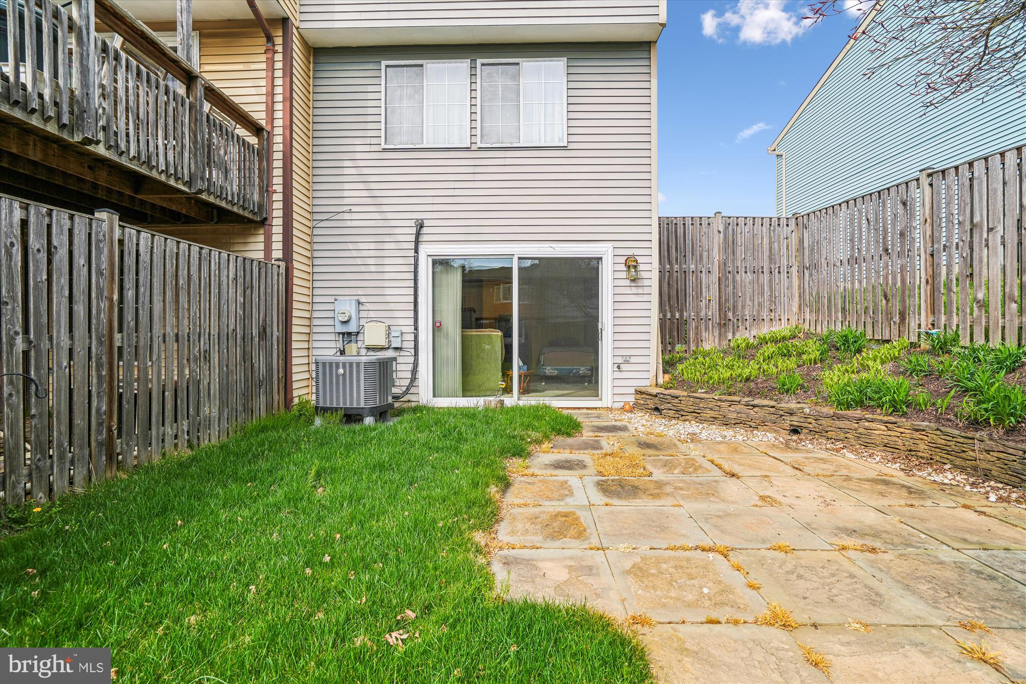 OAK SPRINGS - Residential