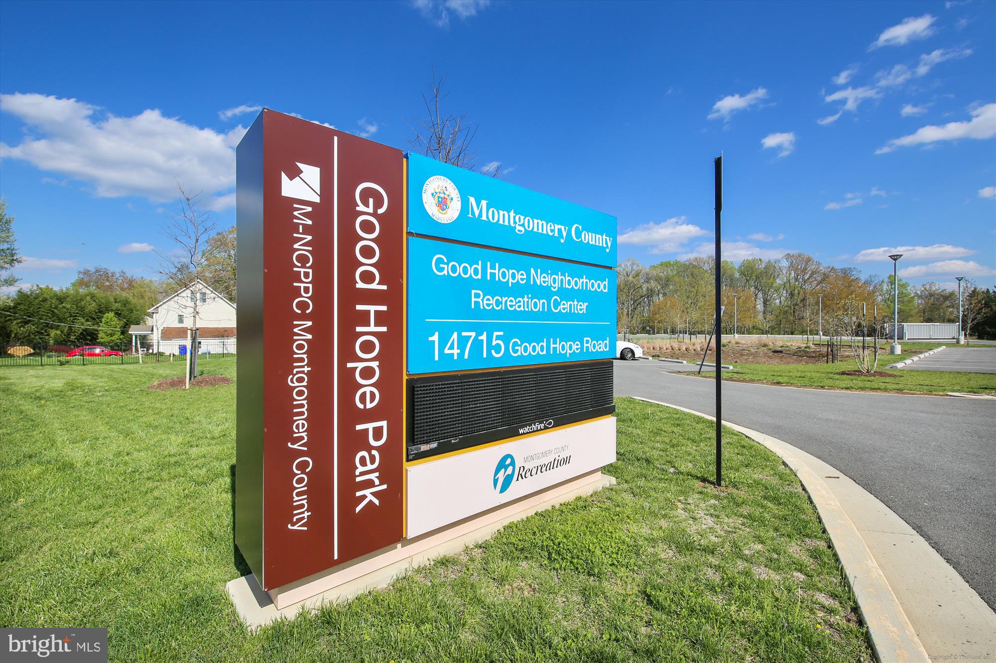 OAK SPRINGS - Residential