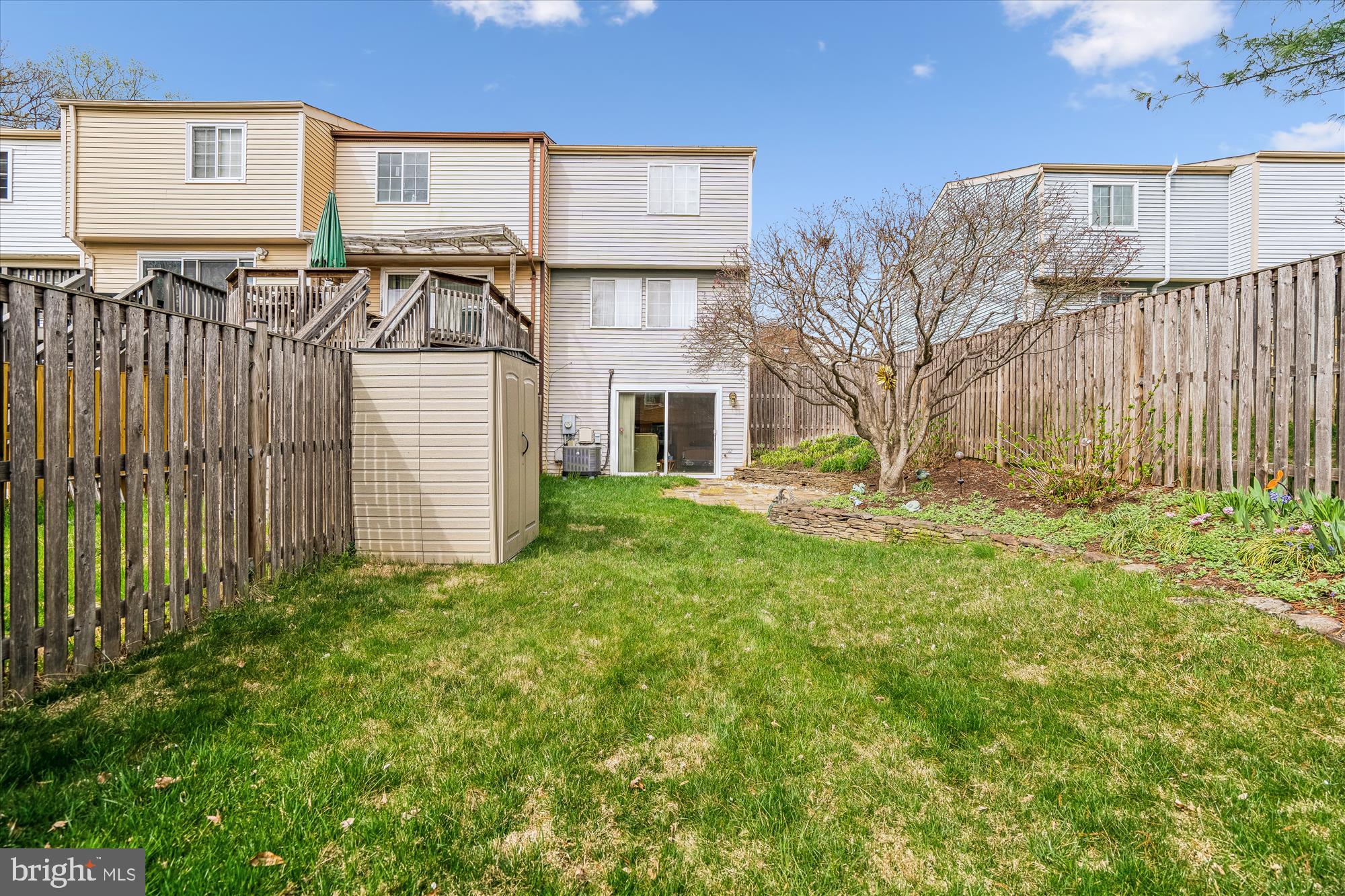 OAK SPRINGS - Residential