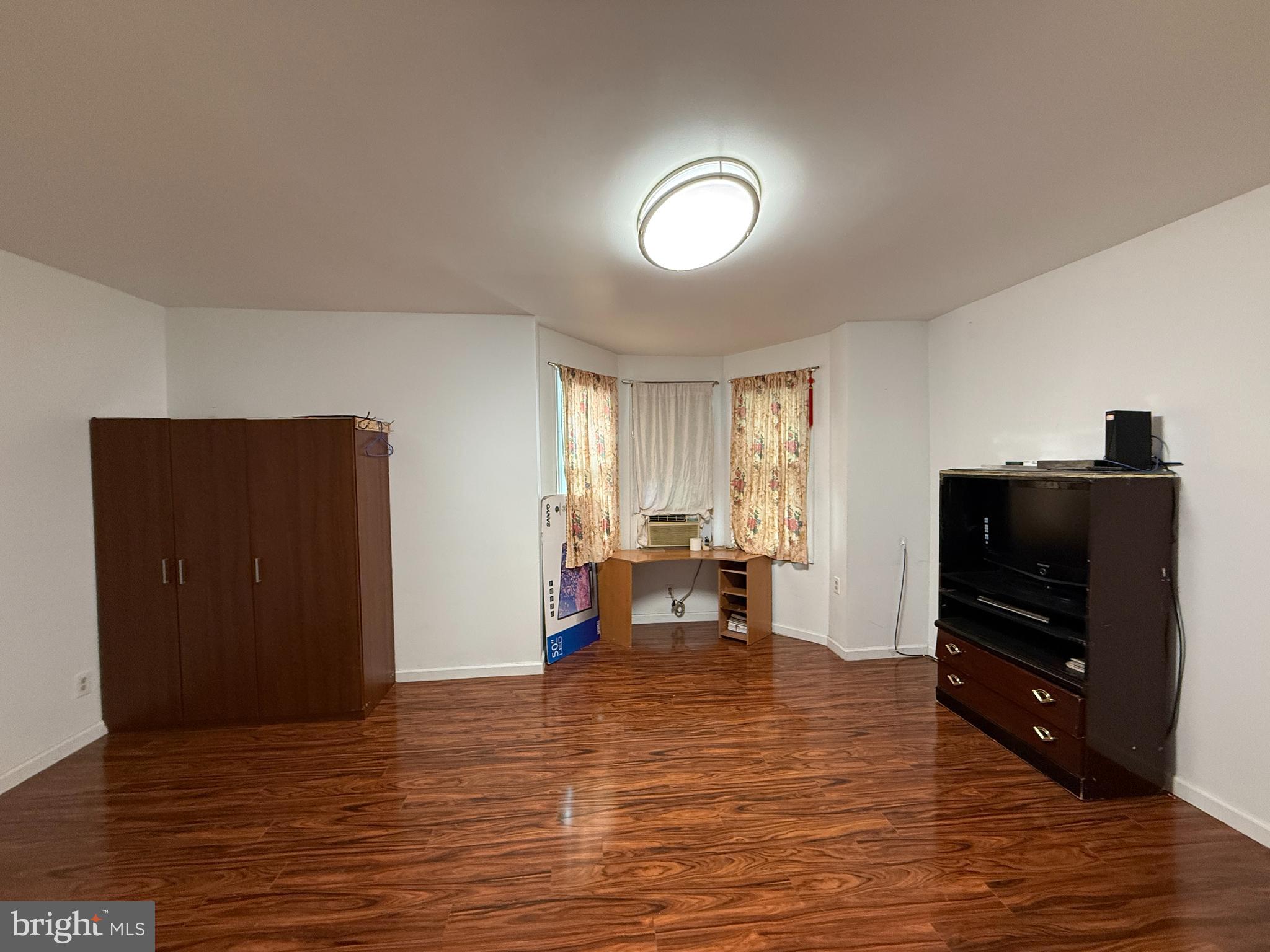 COBBS CREEK - Residential