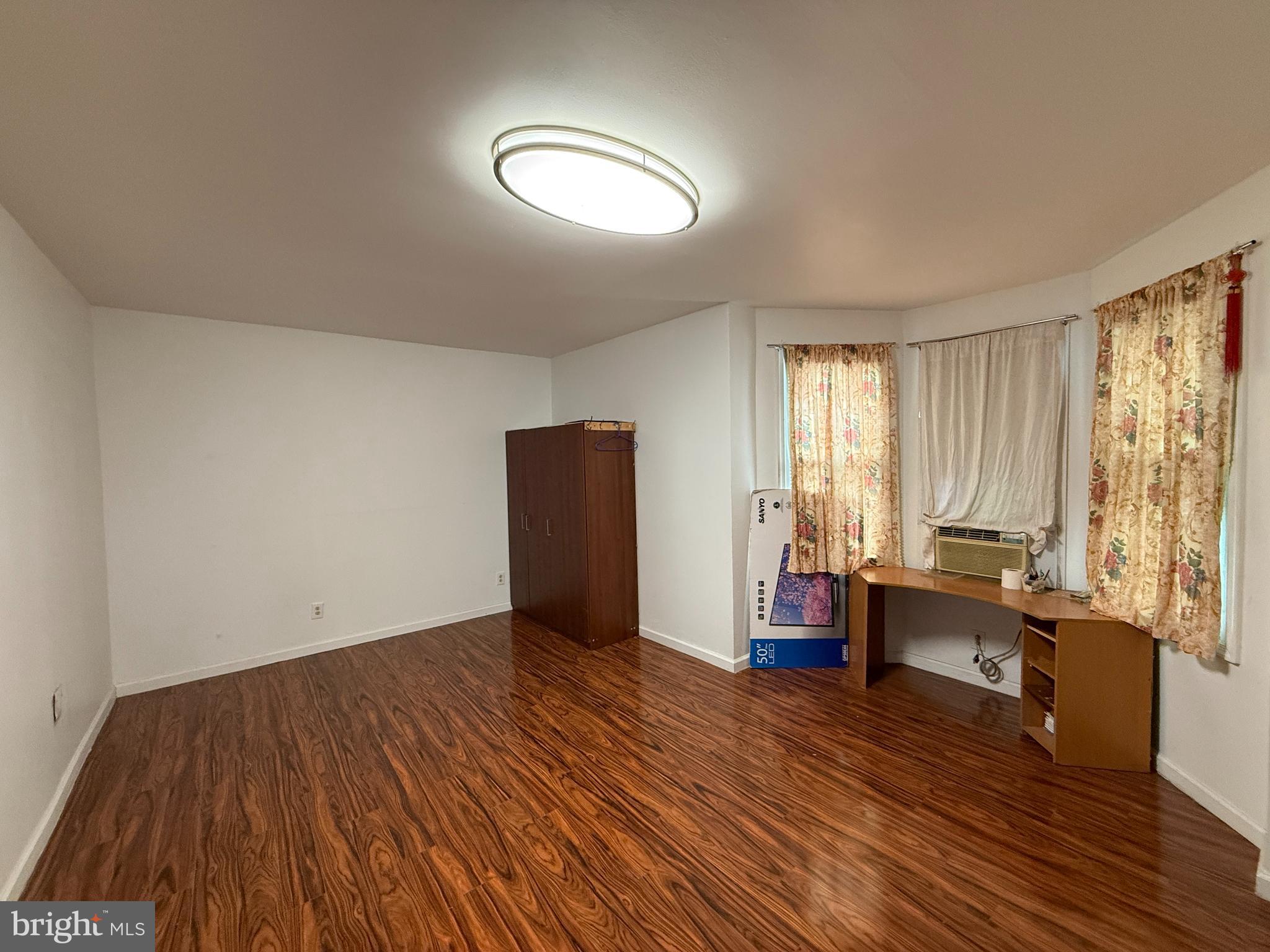 COBBS CREEK - Residential