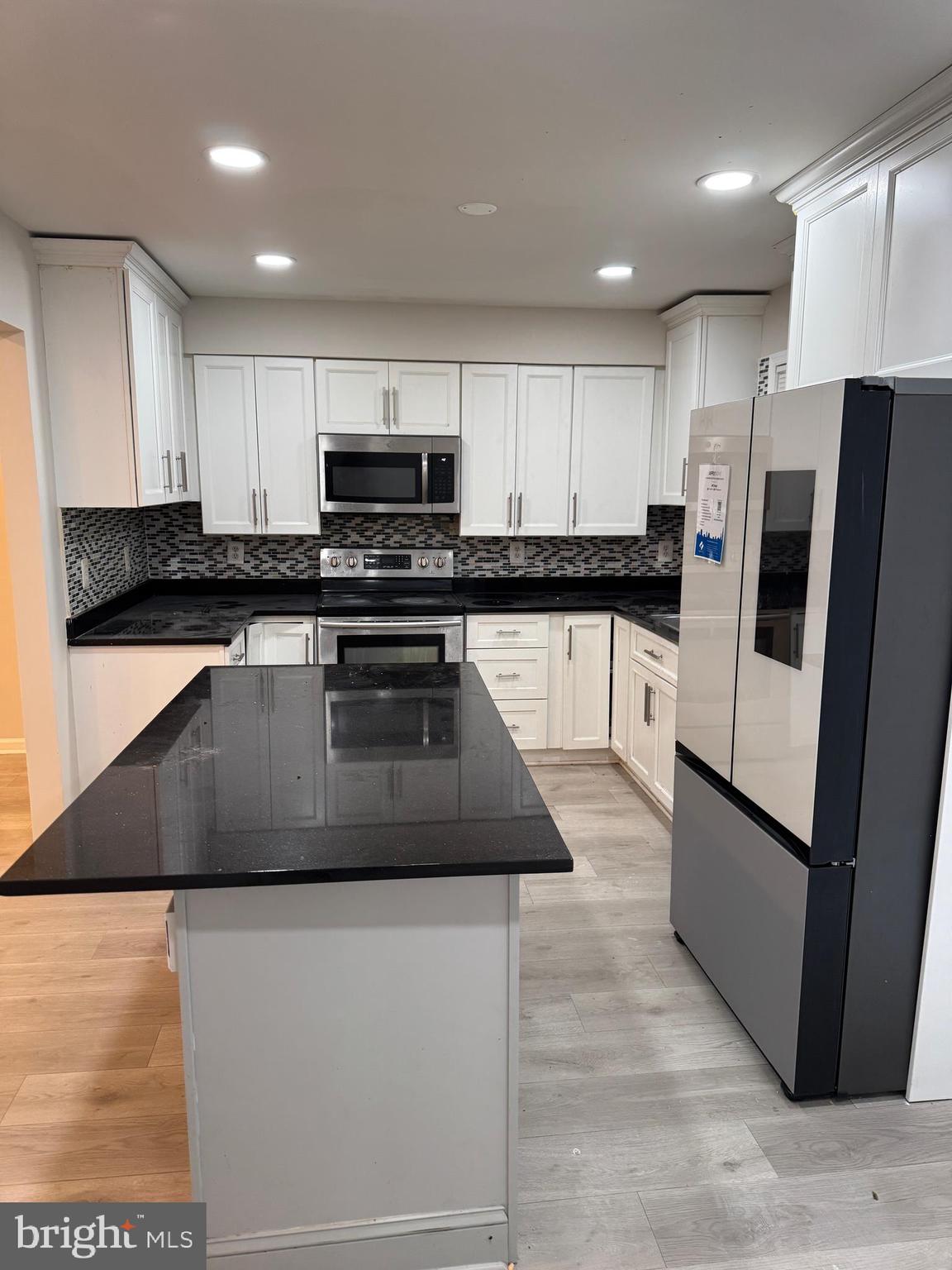 EXETER - Residential Lease