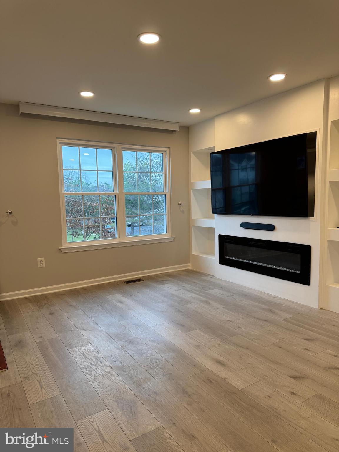 EXETER - Residential Lease