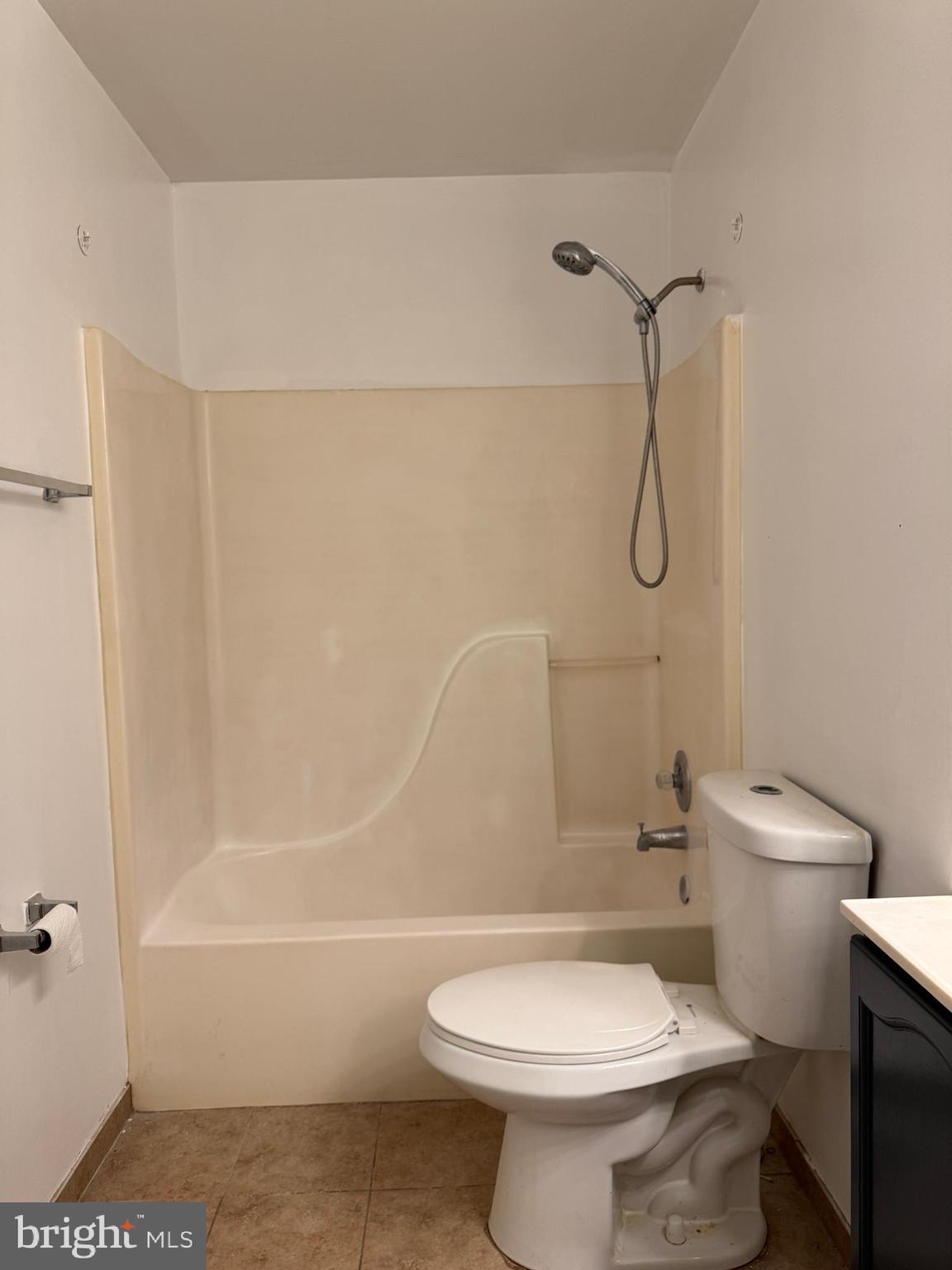 EXETER - Residential Lease