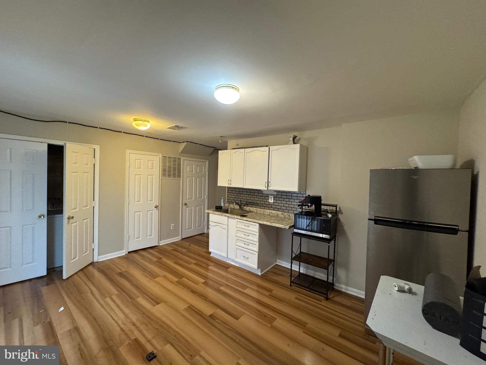 EXETER - Residential Lease