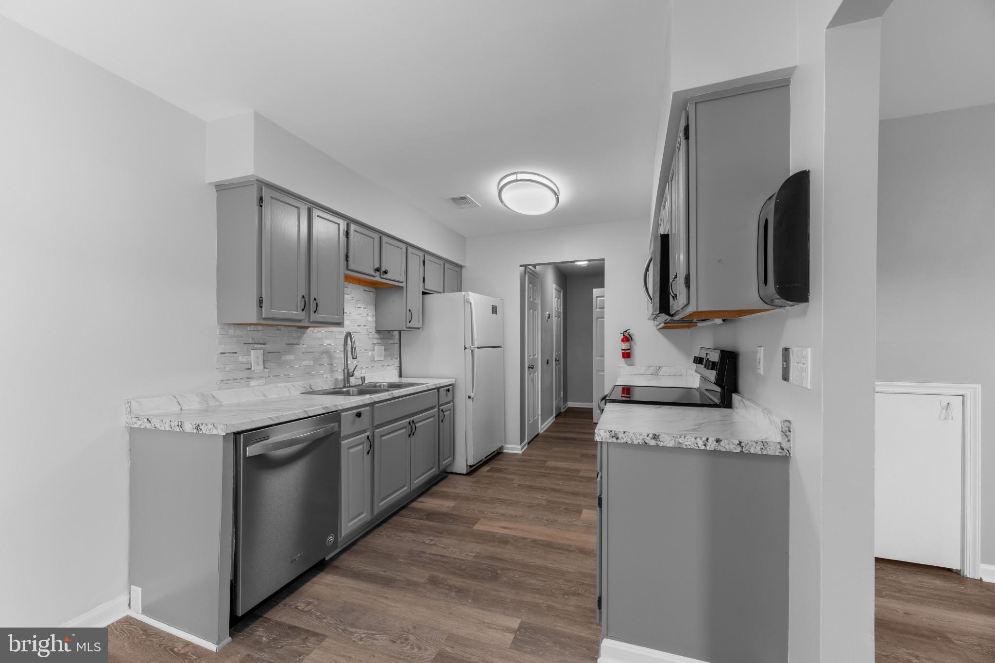 THE VILLAGE AT GREENS OF PATUXENT - Residential
