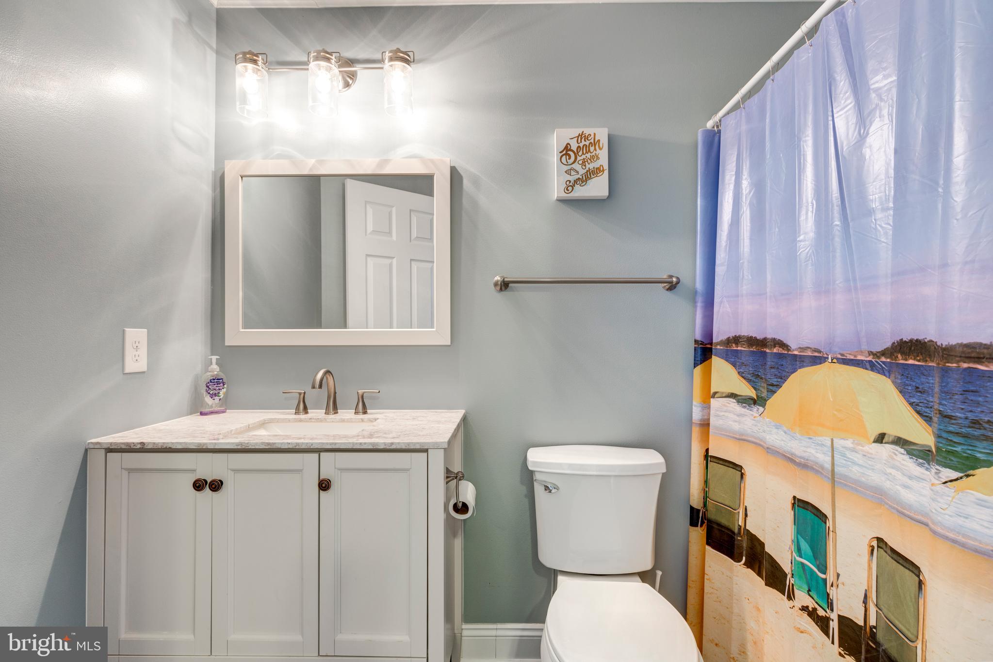 COLONIAL HILLS - Residential